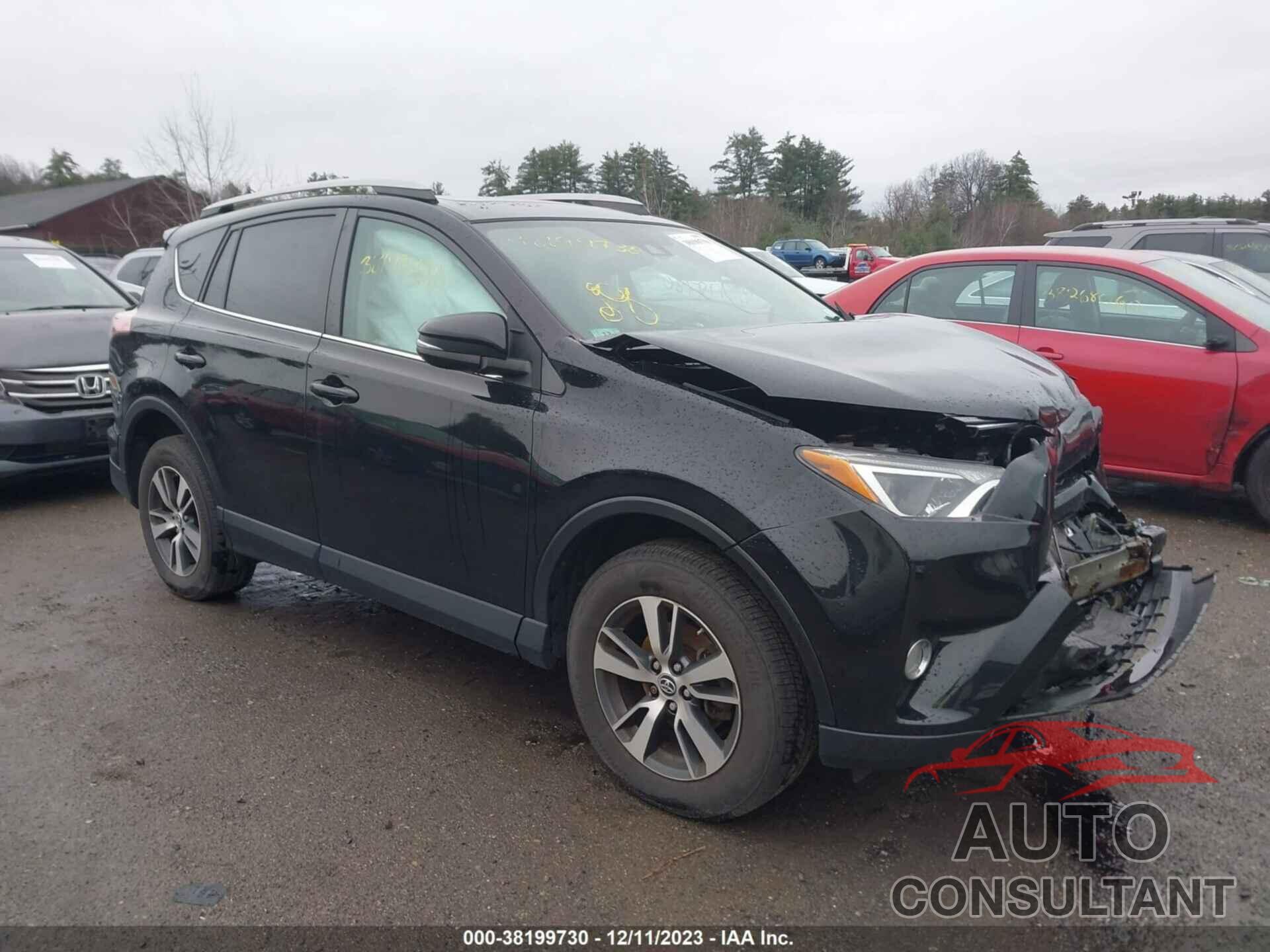 TOYOTA RAV4 2018 - 2T3RFREVXJW715458