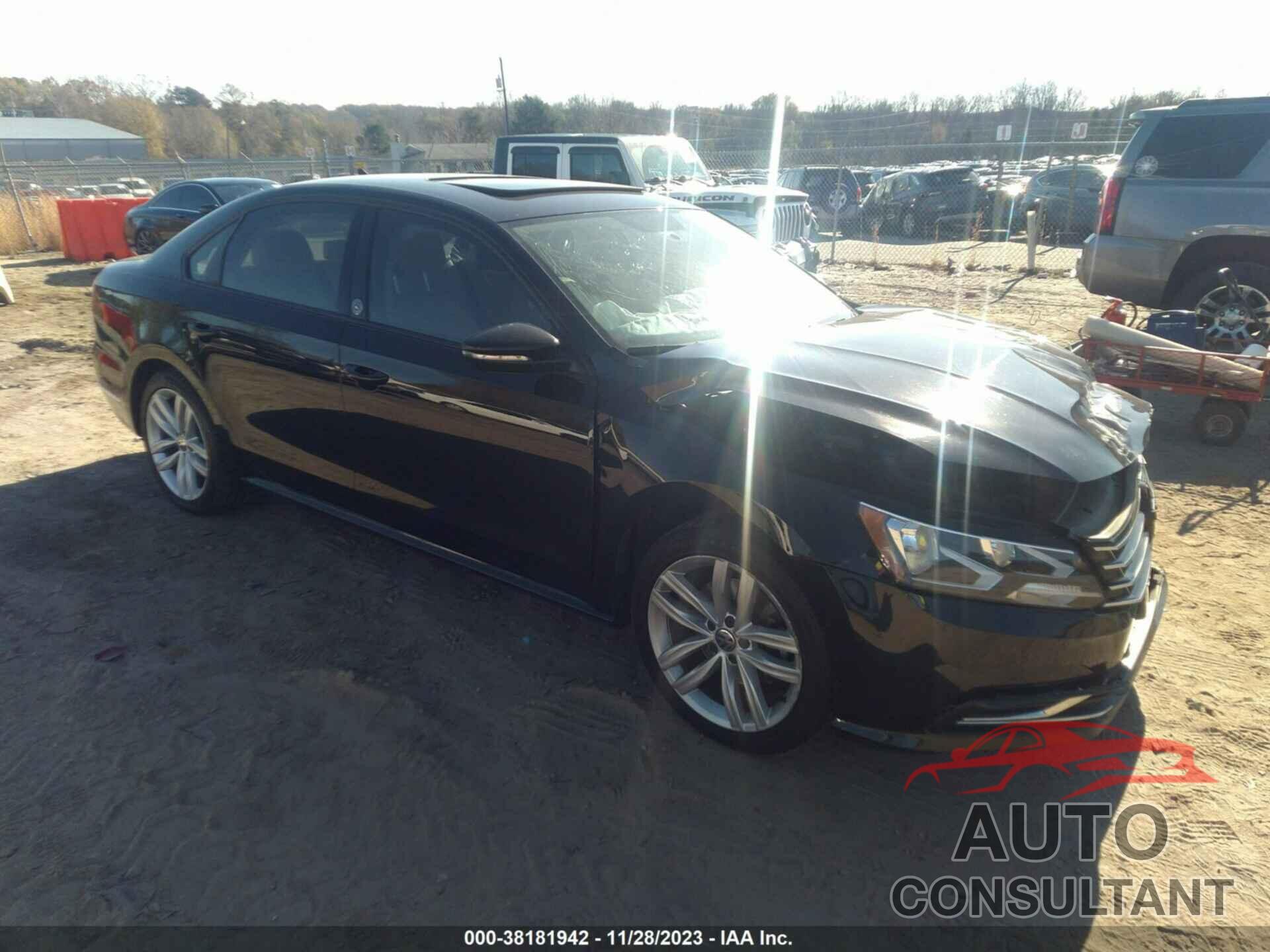 VOLKSWAGEN PASSAT 2019 - 1VWLA7A34KC009679