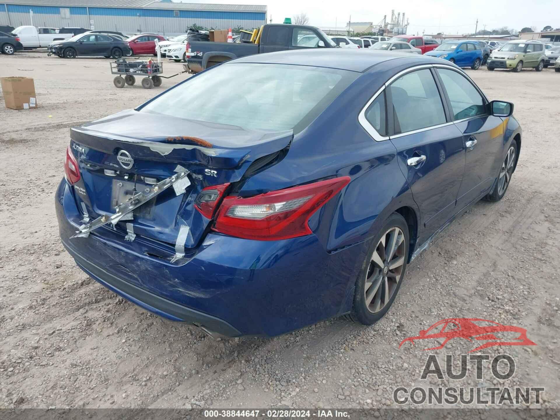 NISSAN ALTIMA 2017 - 1N4AL3AP3HC122621