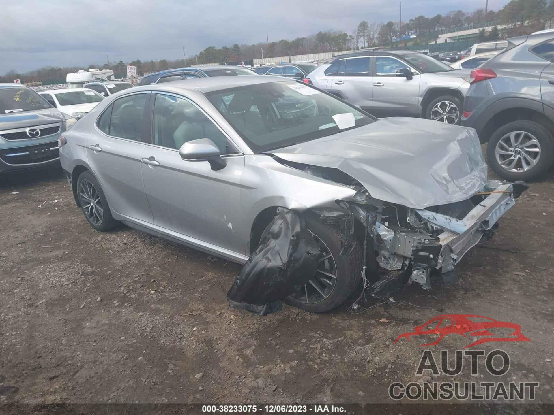 TOYOTA CAMRY 2022 - 4T1G11BK4NU068636