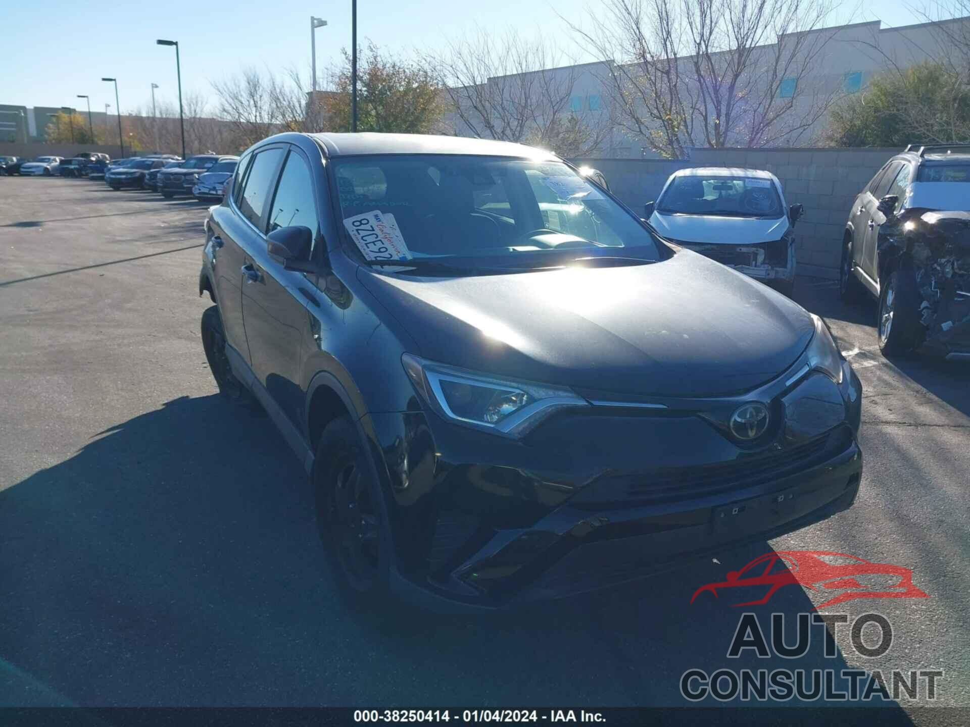 TOYOTA RAV4 2018 - 2T3ZFREV1JW469805