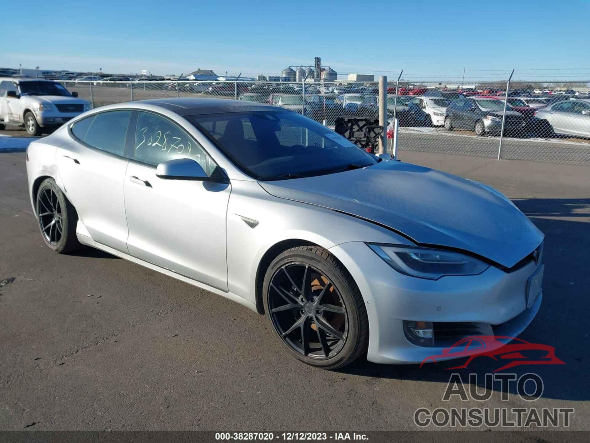 TESLA MODEL S 2016 - 5YJSA1E11GF151440