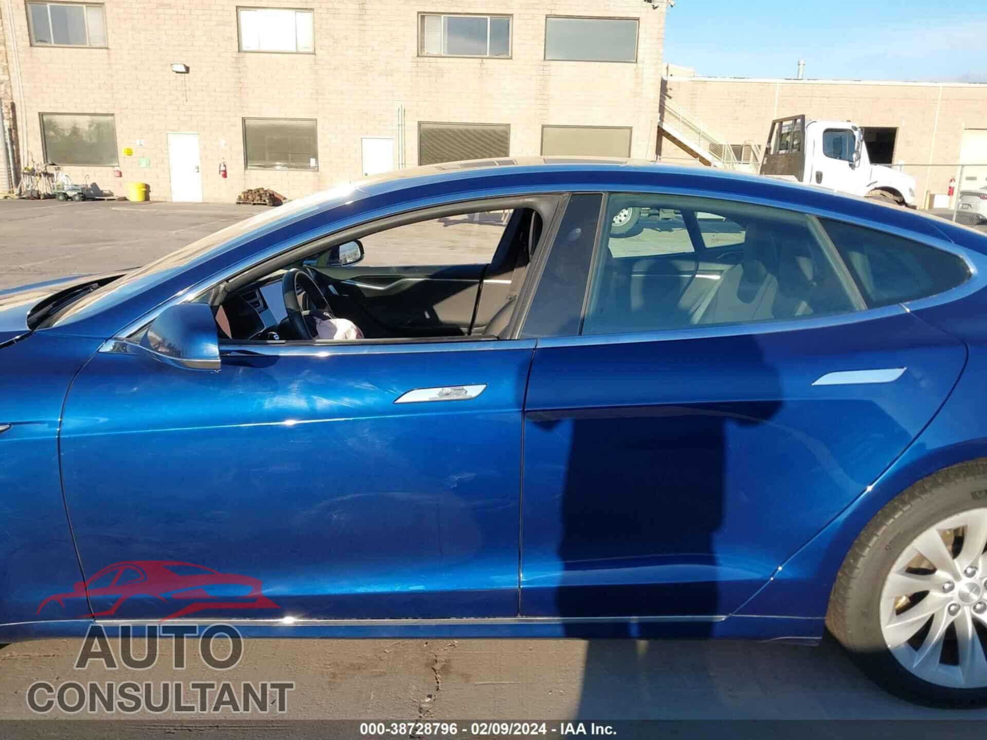 TESLA MODEL S 2017 - 5YJSA1E12HF209668