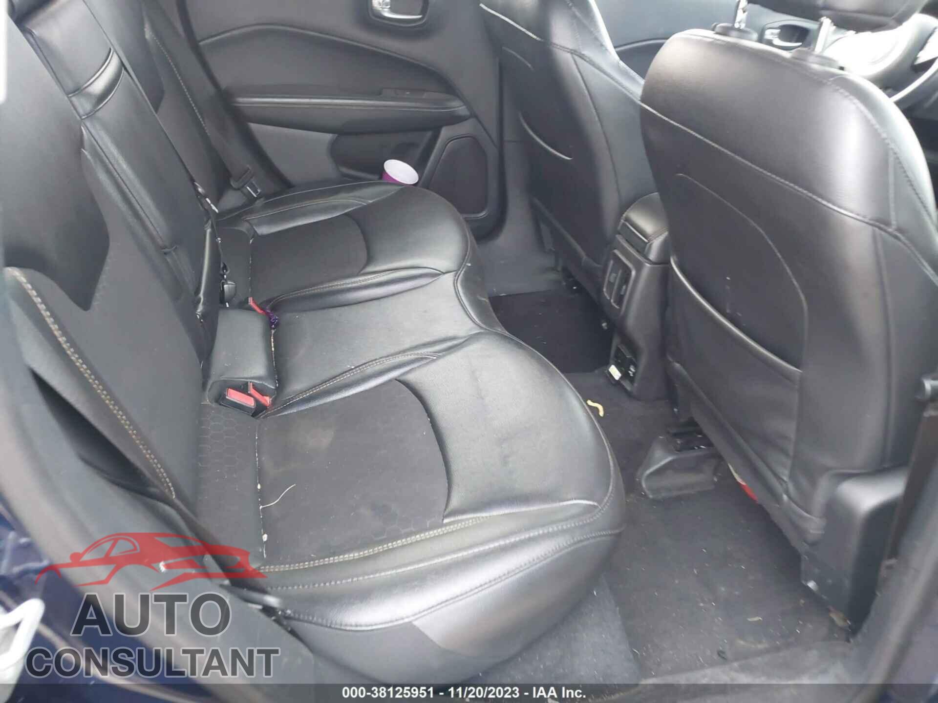 JEEP COMPASS 2019 - 3C4NJDBB8KT601221