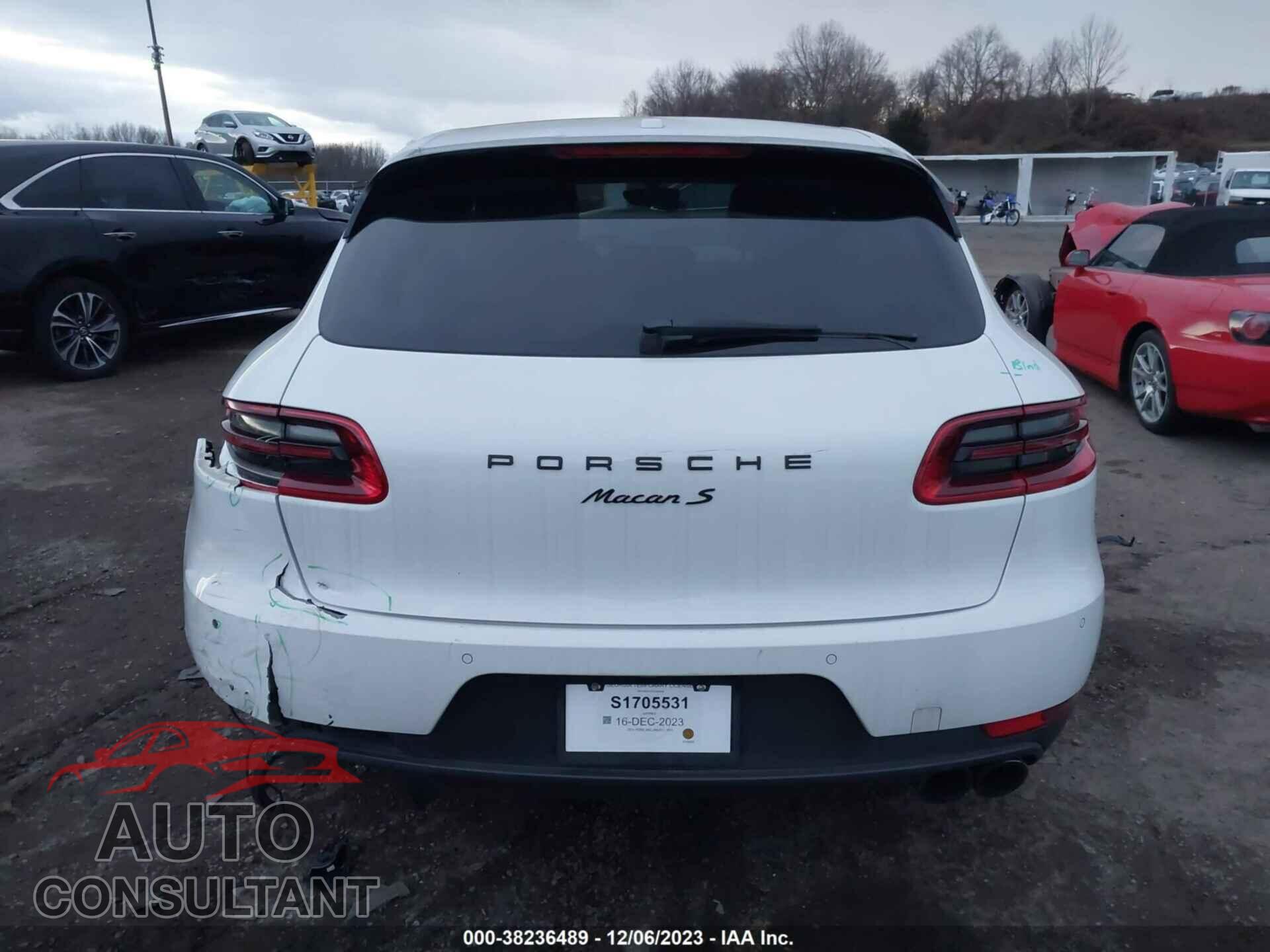 PORSCHE MACAN 2016 - WP1AB2A51GLB48024