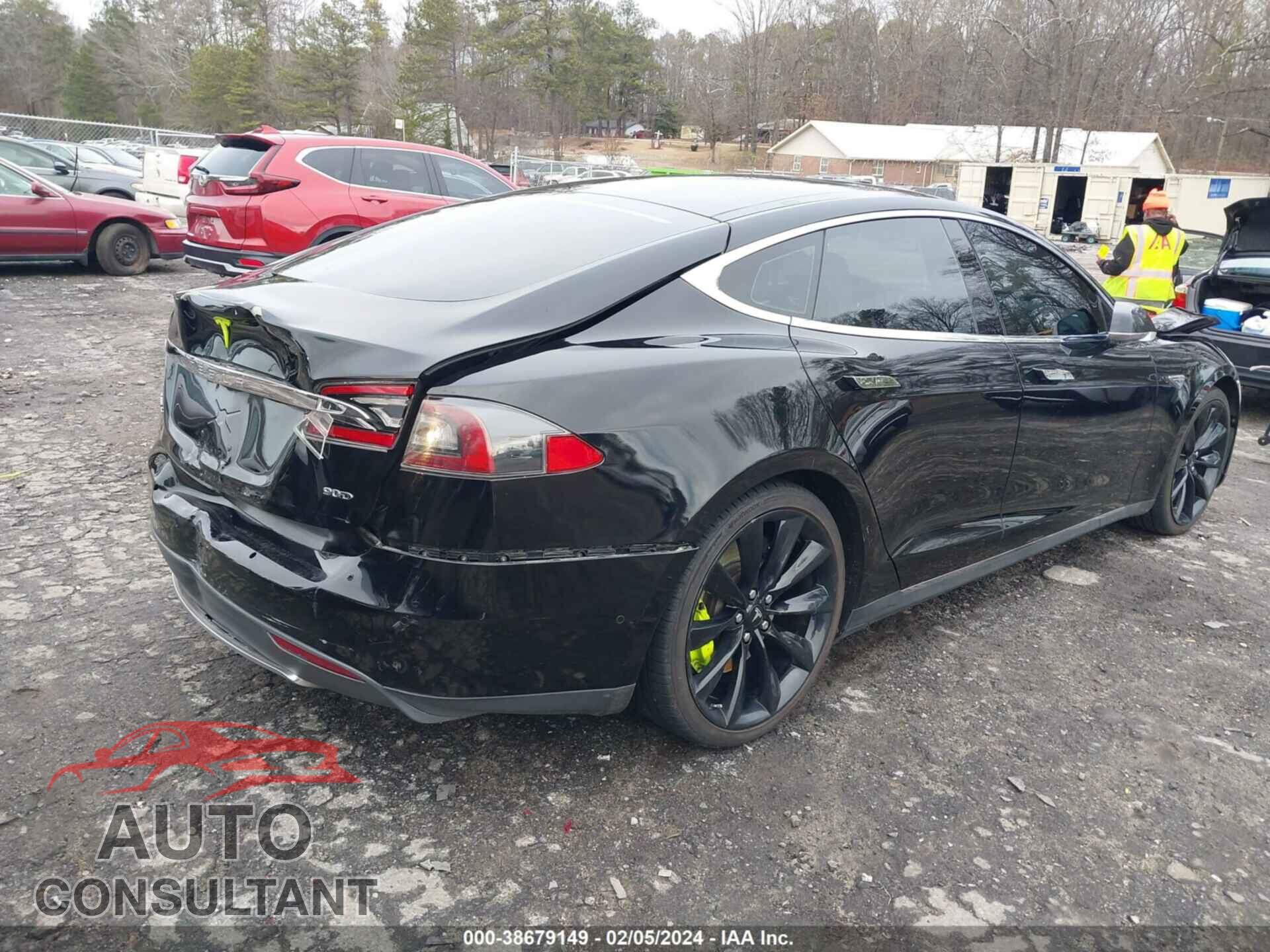 TESLA MODEL S 2016 - 5YJSA1E2XGF129221