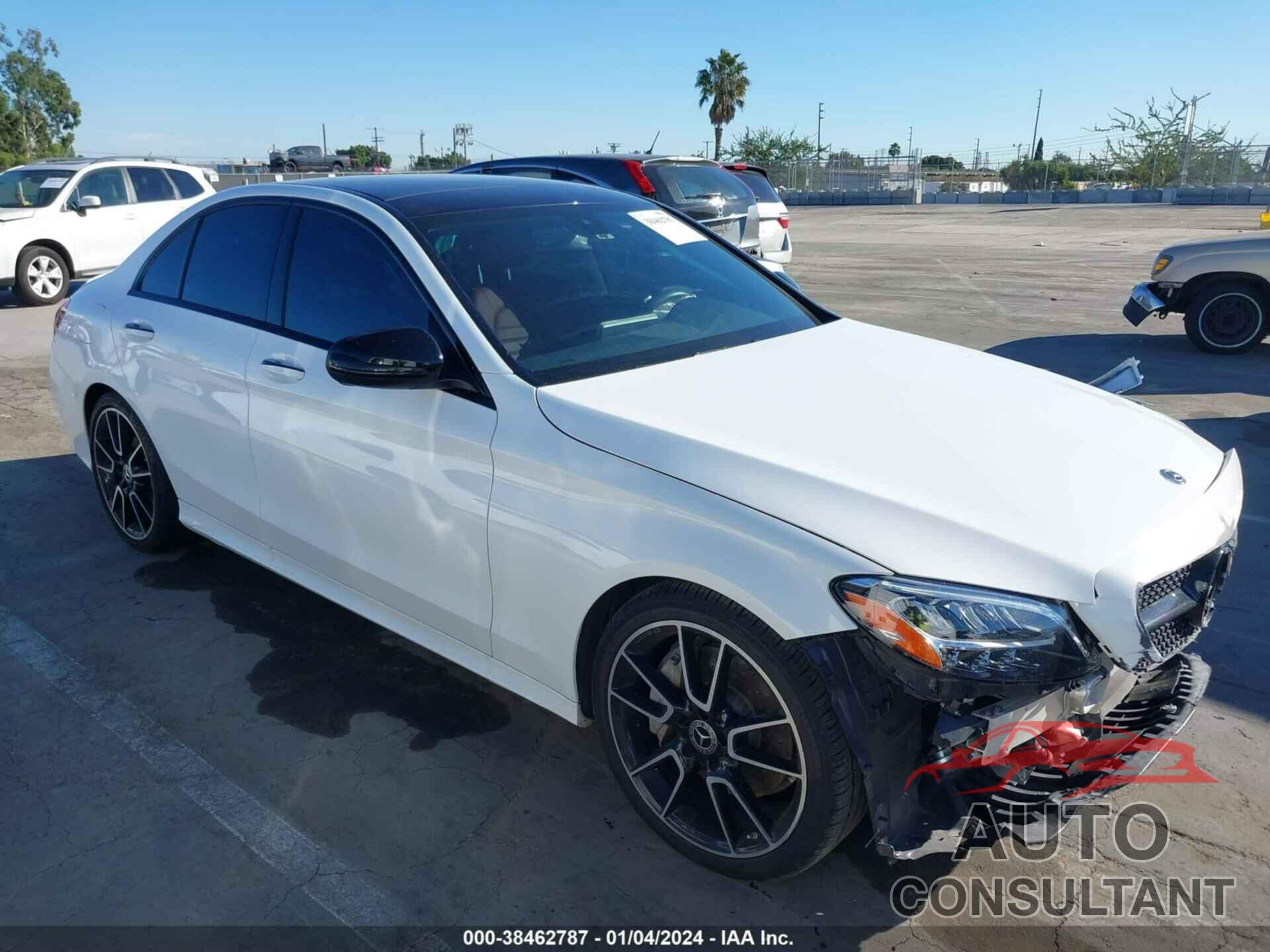 MERCEDES-BENZ C 300 2019 - 55SWF8DB3KU299781