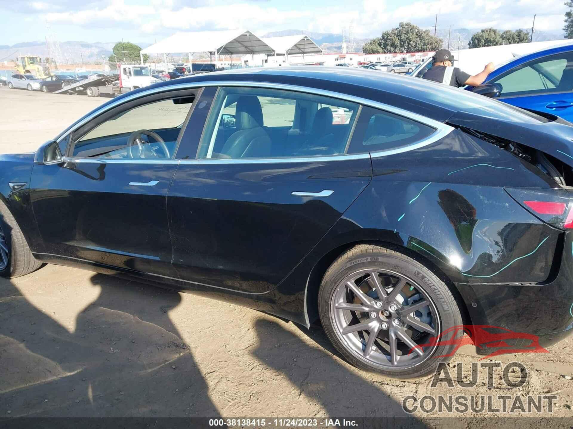 TESLA MODEL 3 2019 - 5YJ3E1EAXKF396089