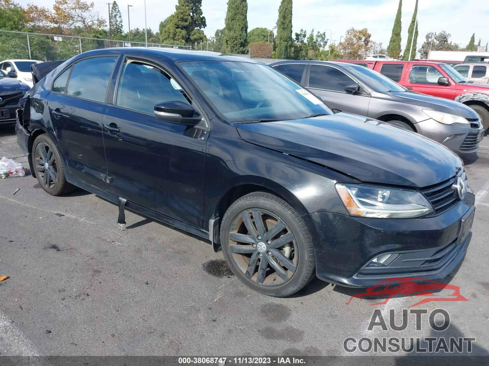 VOLKSWAGEN JETTA 2018 - 3VWD17AJ8JM204149