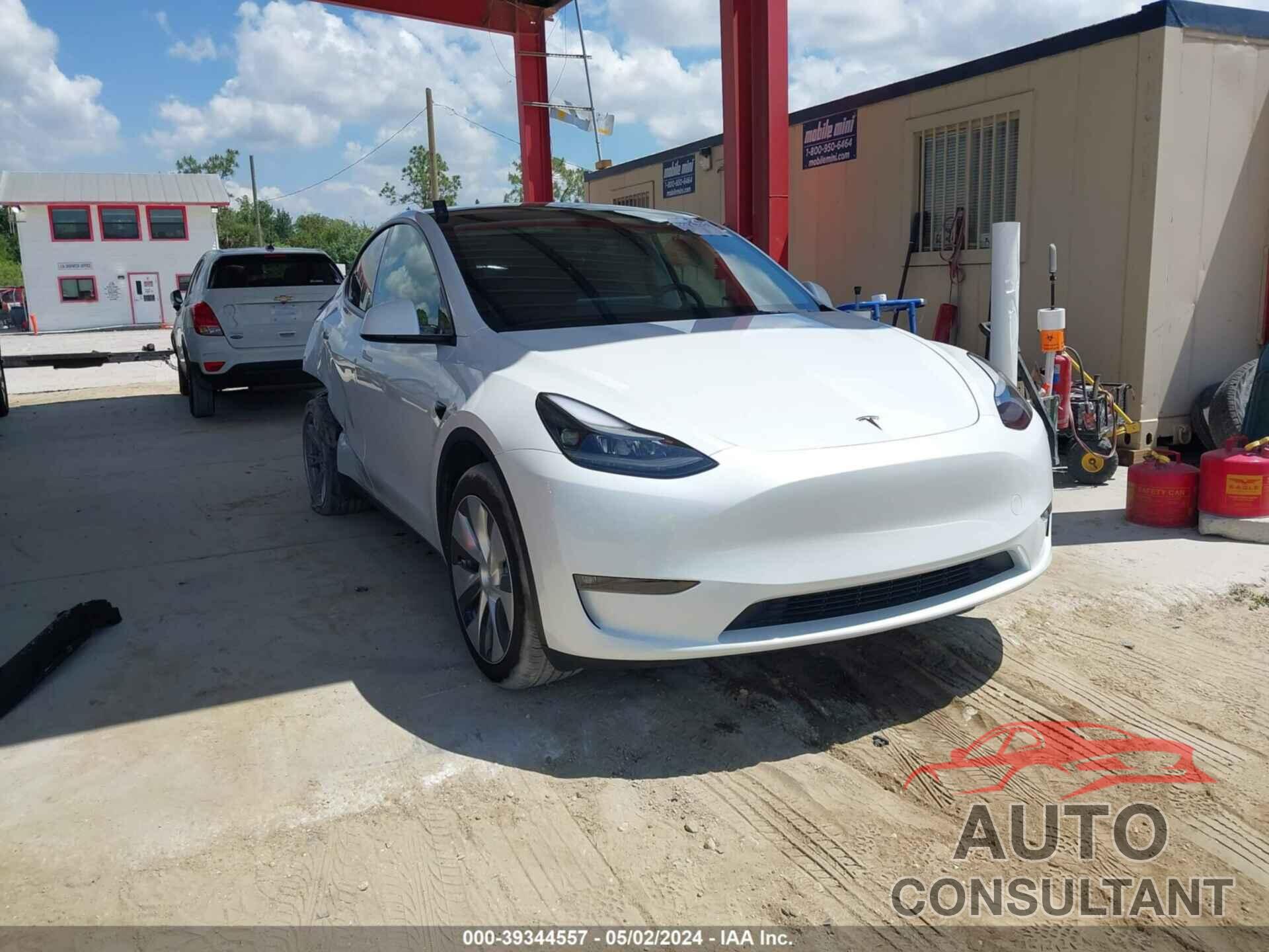 TESLA MODEL Y 2023 - 7SAYGDED4PF945727