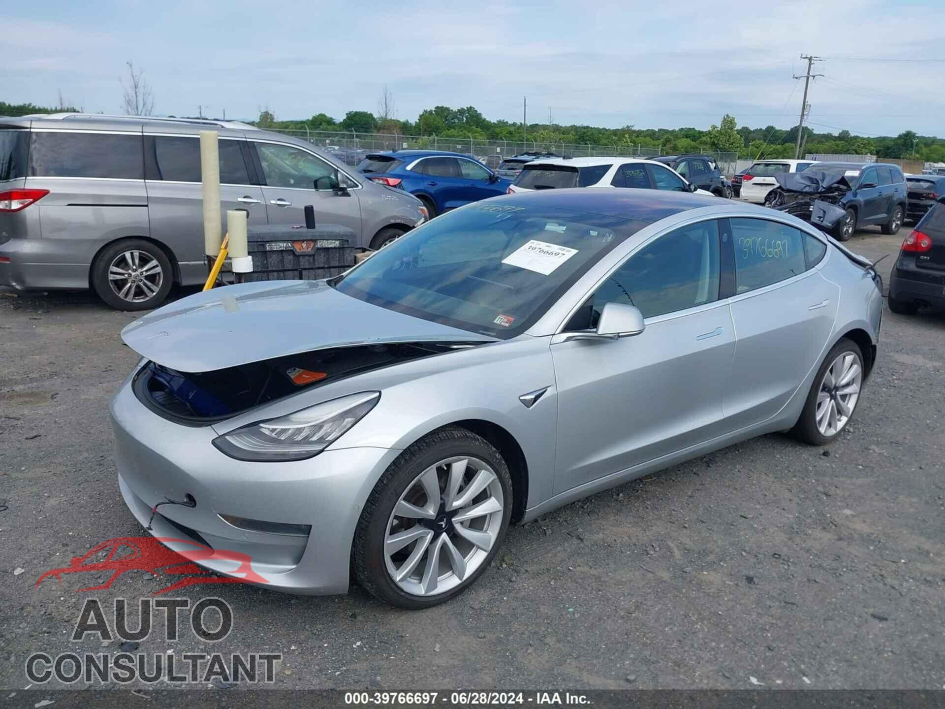 TESLA MODEL 3 2018 - 5YJ3E1EAXJF003500