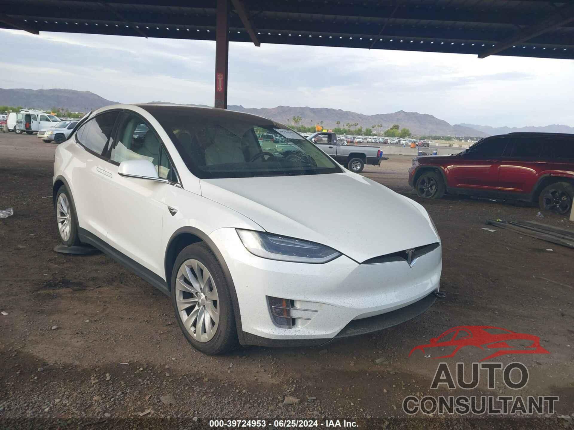 TESLA MODEL X 2018 - 5YJXCDE22JF113670