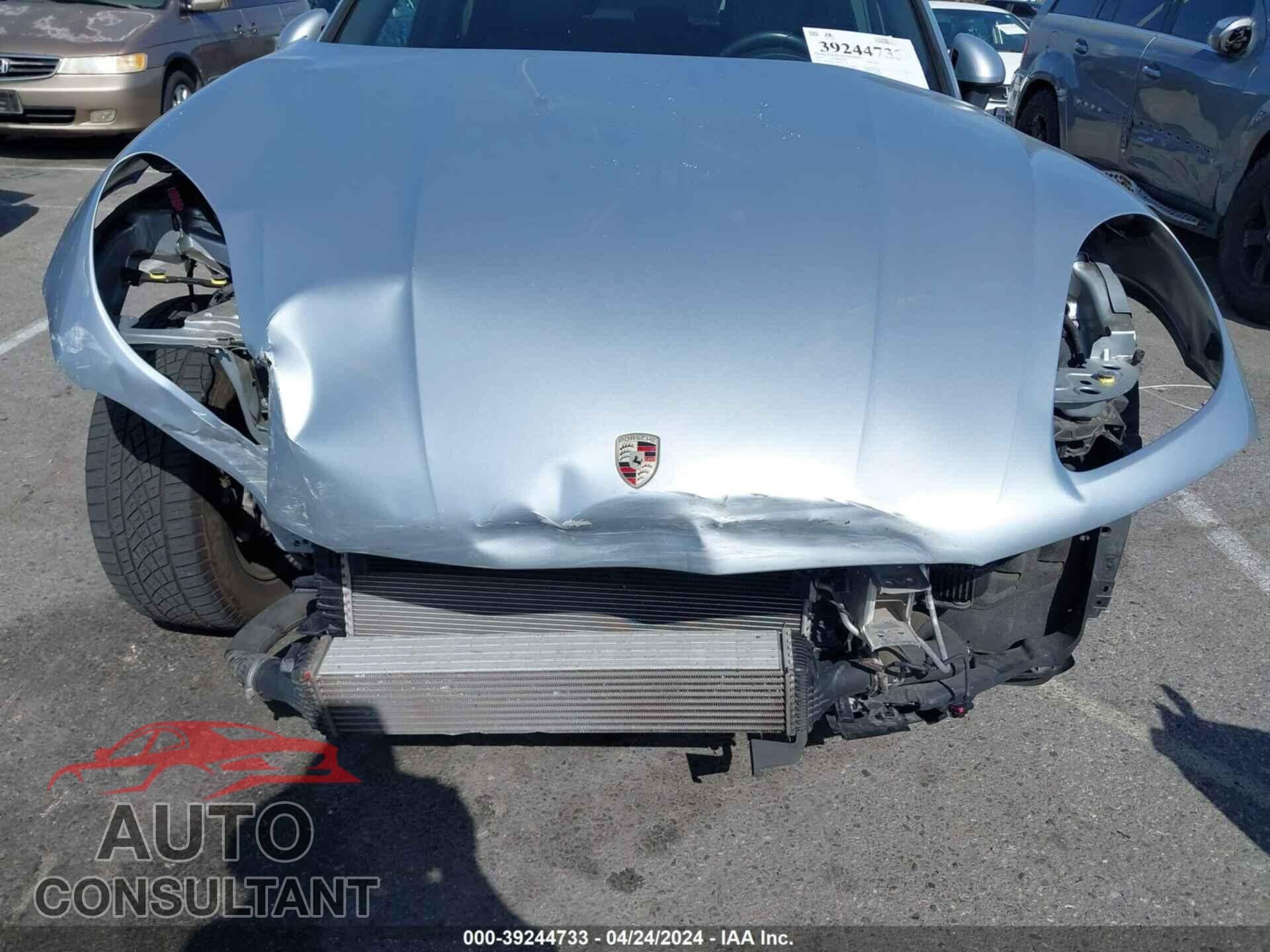 PORSCHE MACAN 2018 - WP1AA2A56JLB01162