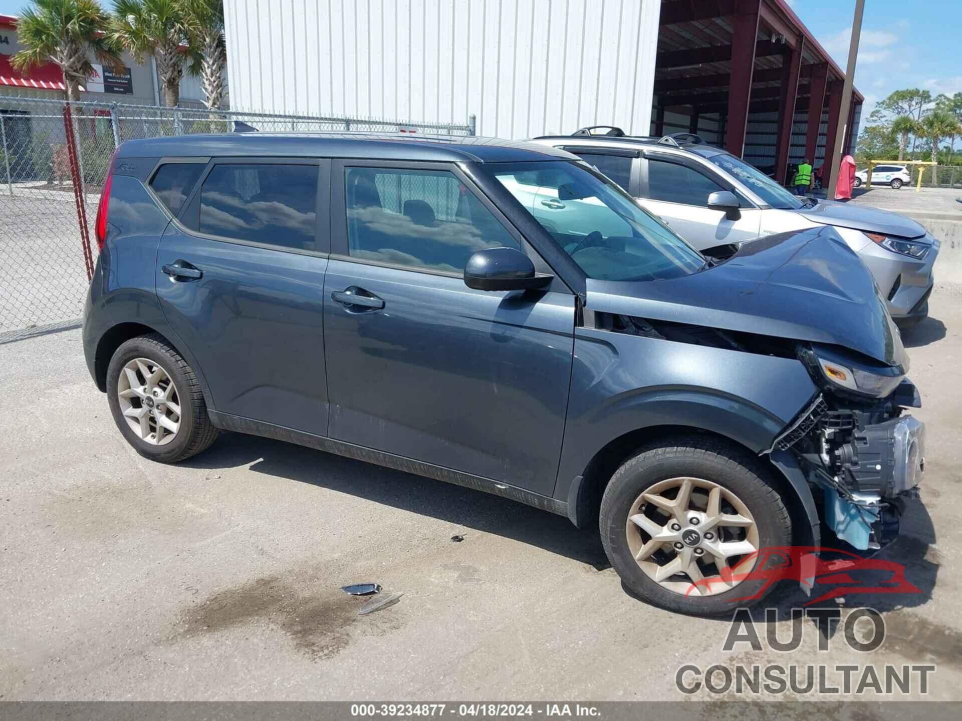 KIA SOUL 2020 - KNDJ23AU8L7073811