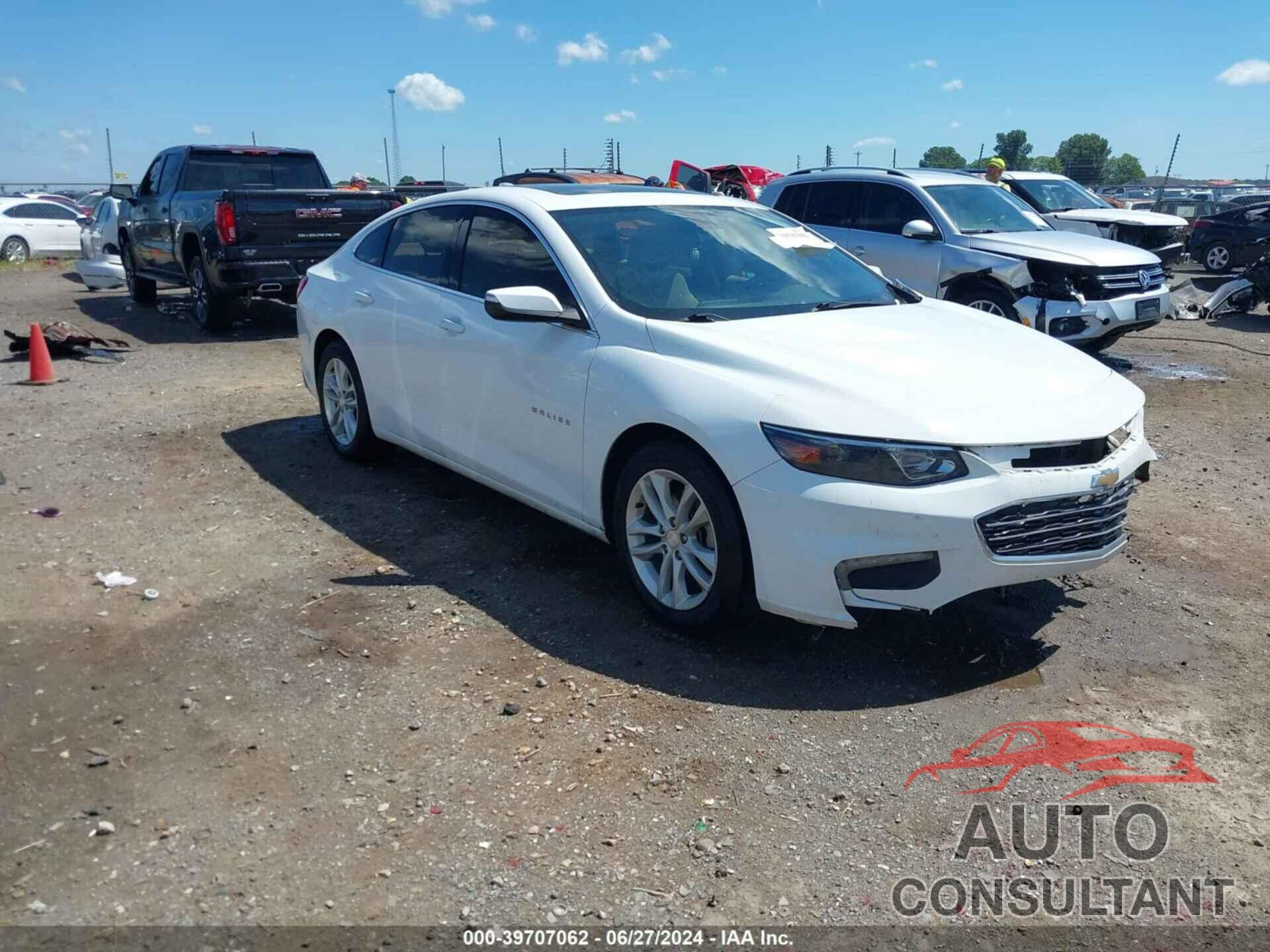 CHEVROLET MALIBU 2018 - 1G1ZD5ST7JF153059