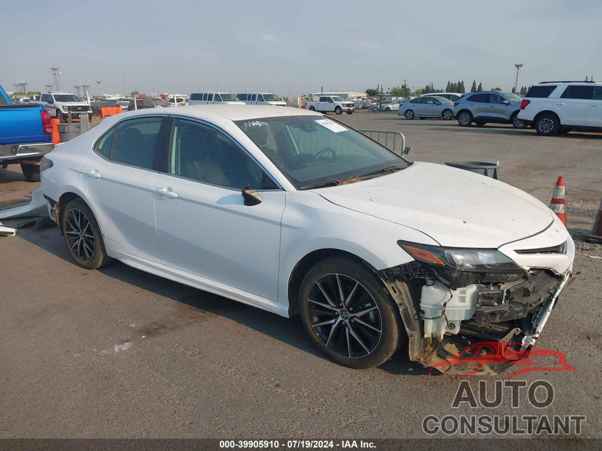 TOYOTA CAMRY 2024 - 4T1G11AK8RU849070
