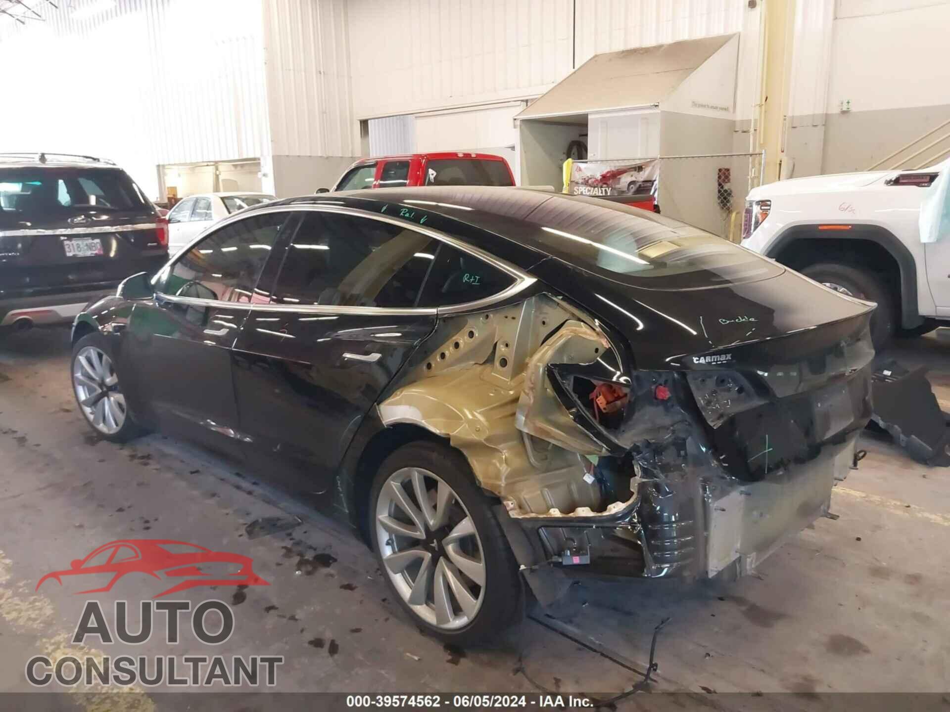 TESLA MODEL 3 2018 - 5YJ3E1EB0JF188486