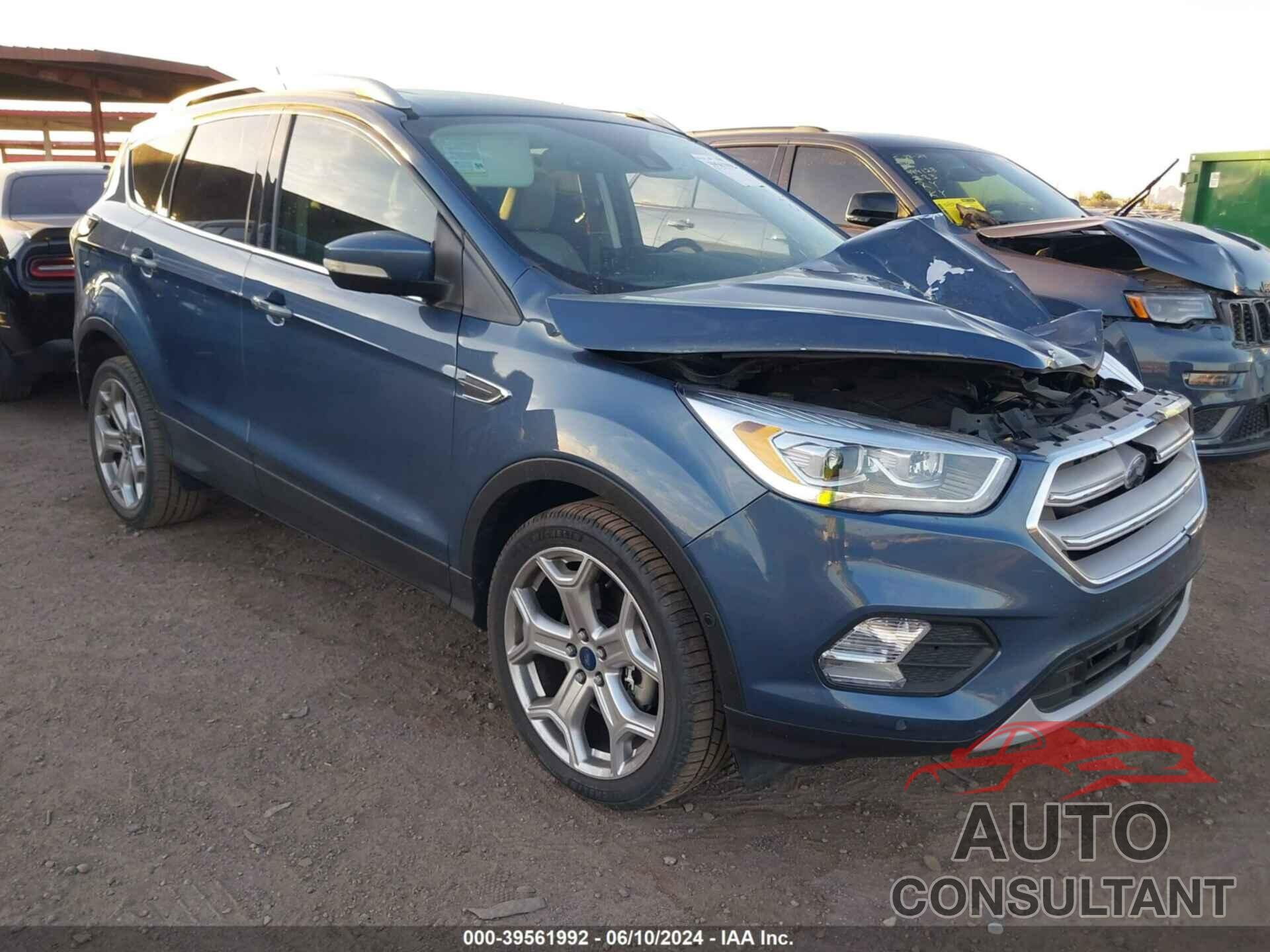 FORD ESCAPE 2018 - 1FMCU9J92JUA98103