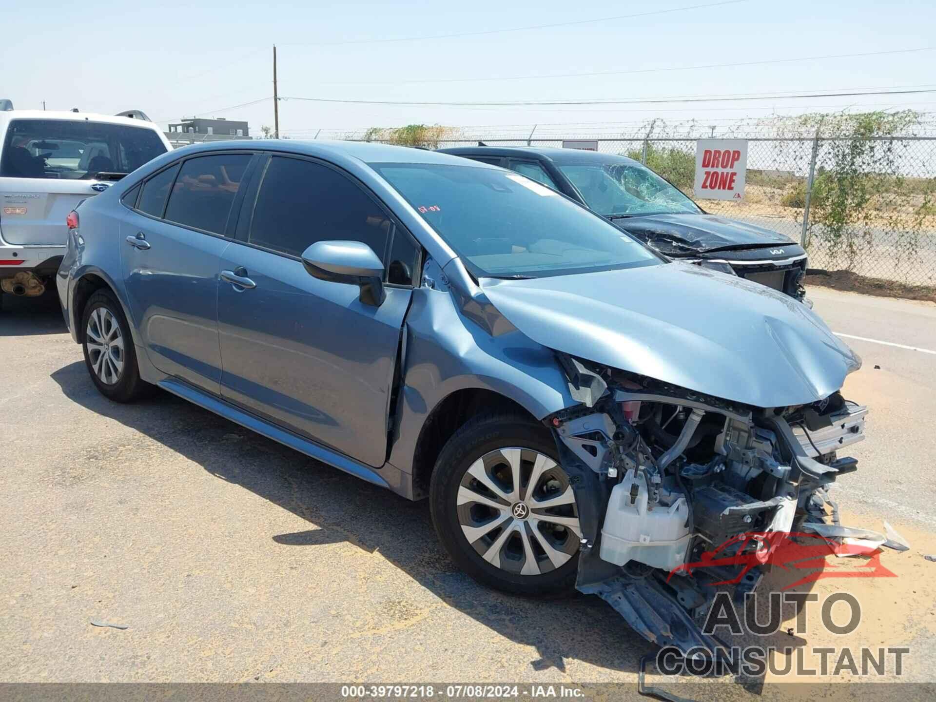 TOYOTA COROLLA 2022 - JTDEAMDE6NJ042951