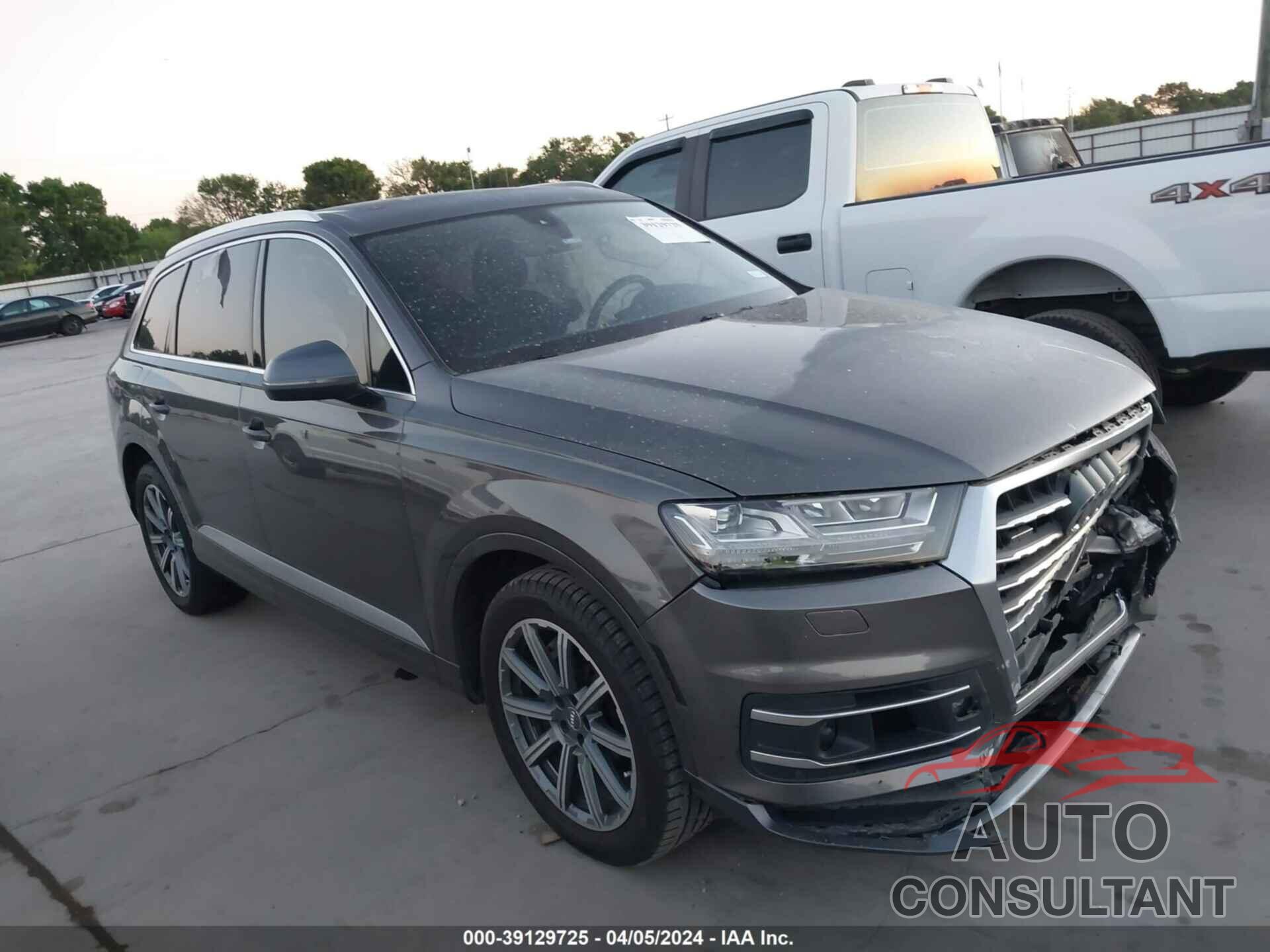 AUDI Q7 2018 - WA1LHAF73JD046250