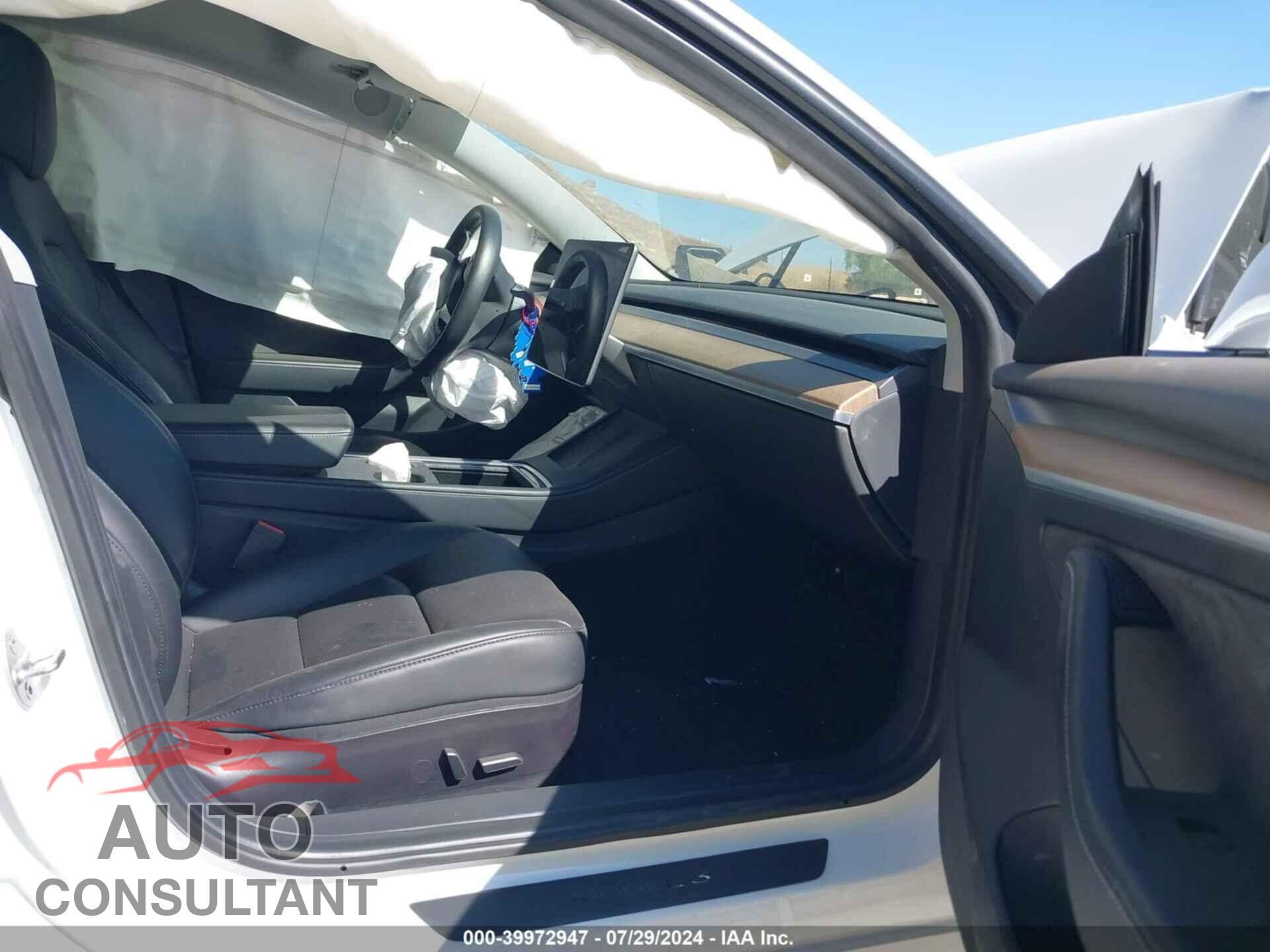TESLA MODEL 3 2021 - 5YJ3E1EA1MF994901