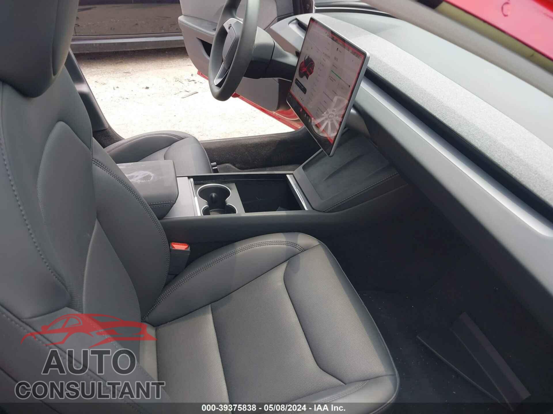 TESLA MODEL 3 2024 - 5YJ3E1EA1RF717348