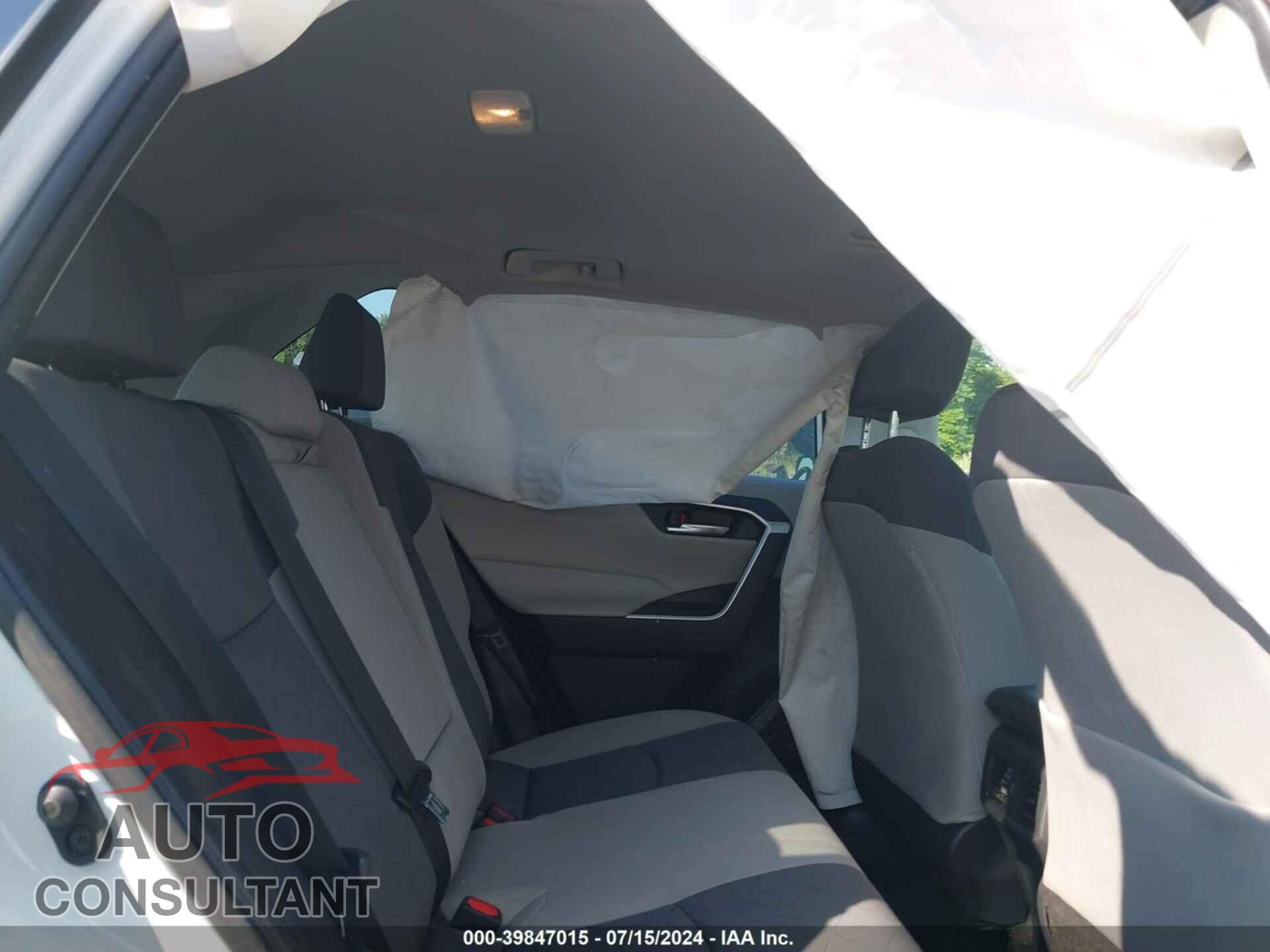 TOYOTA RAV4 2019 - JTMP1RFV7KD036492