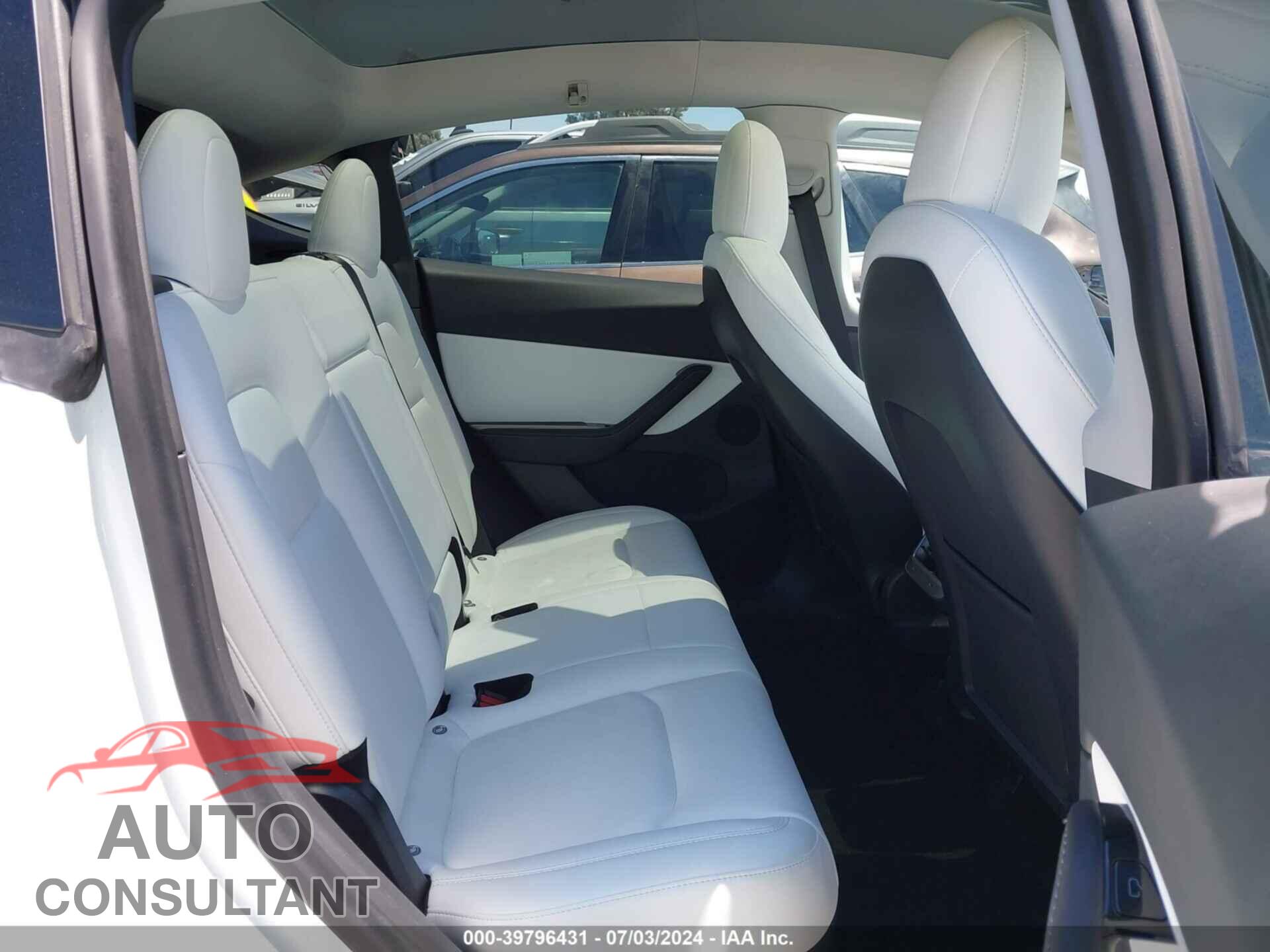 TESLA MODEL Y 2020 - 5YJYGDEE4LF058564