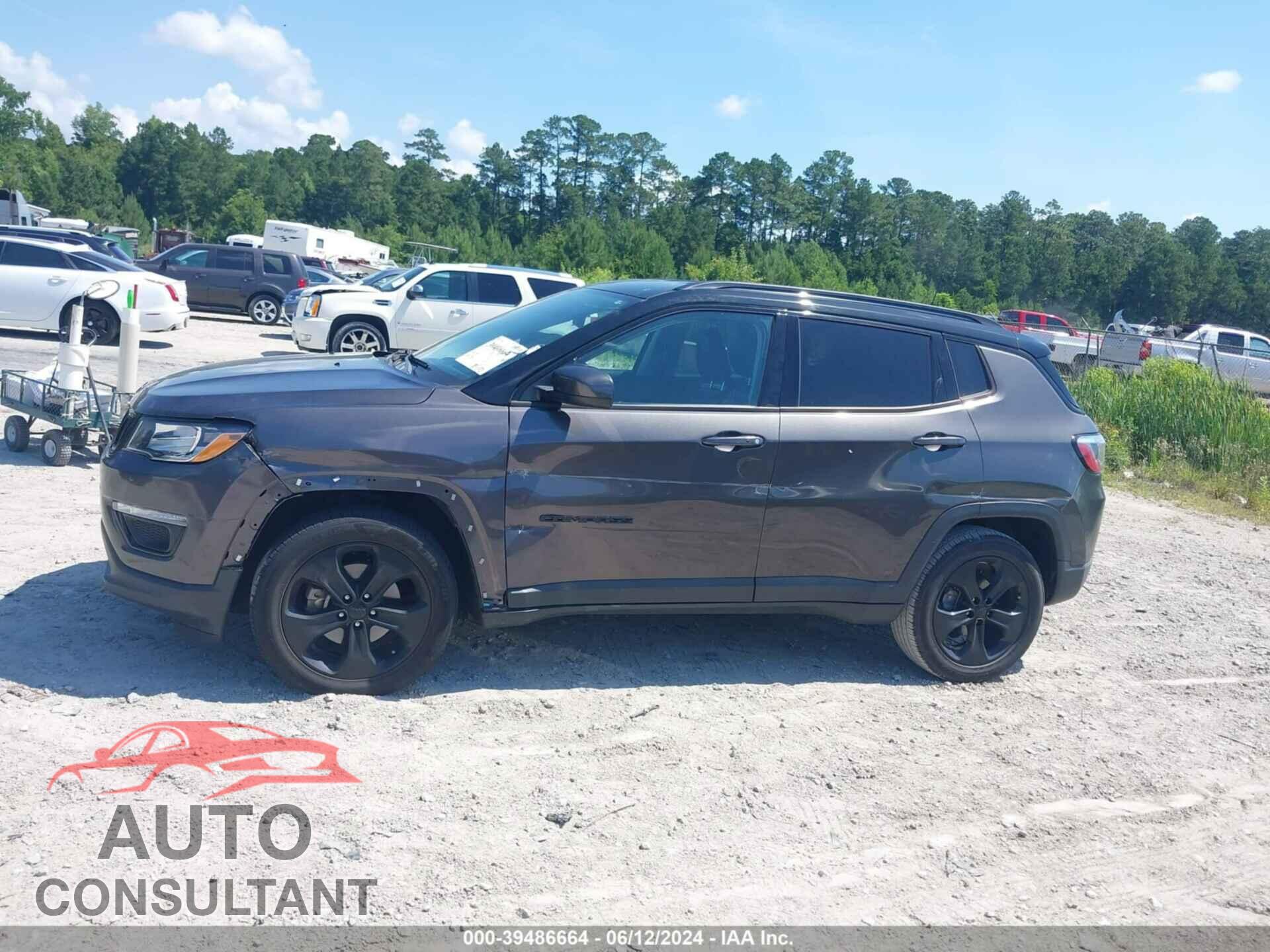 JEEP COMPASS 2018 - 3C4NJCBB3JT438440