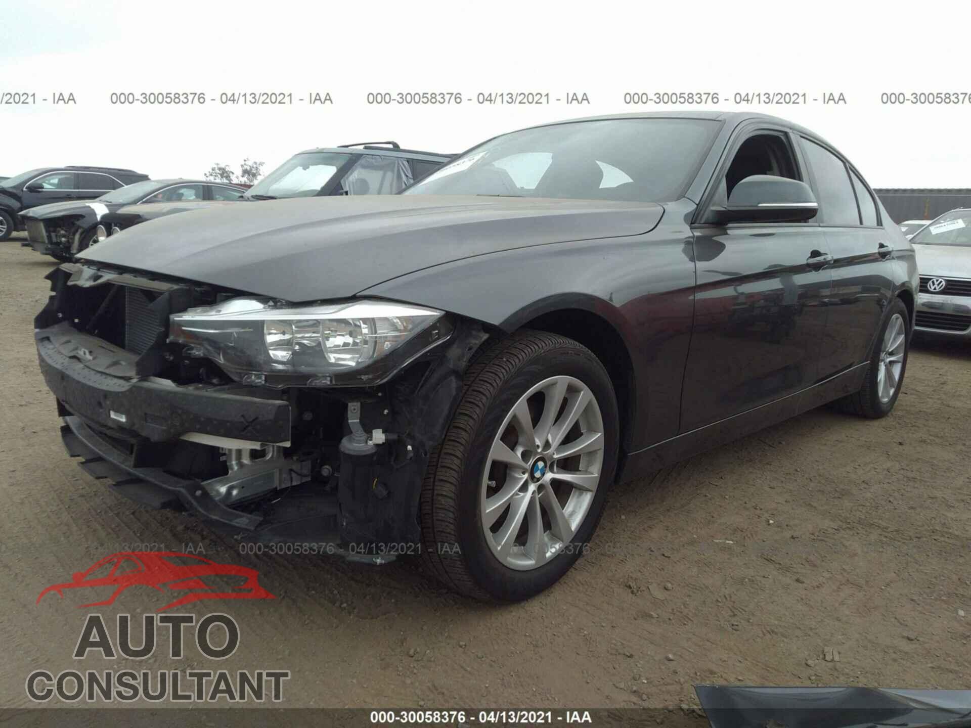 BMW 3 SERIES 2017 - WBA8A9C52HK620261