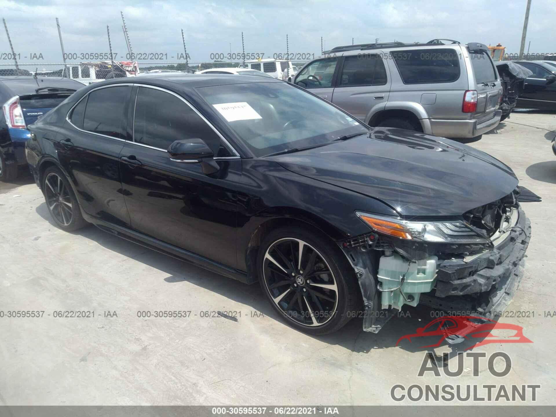 TOYOTA CAMRY 2018 - 4T1BZ1HK3JU018203