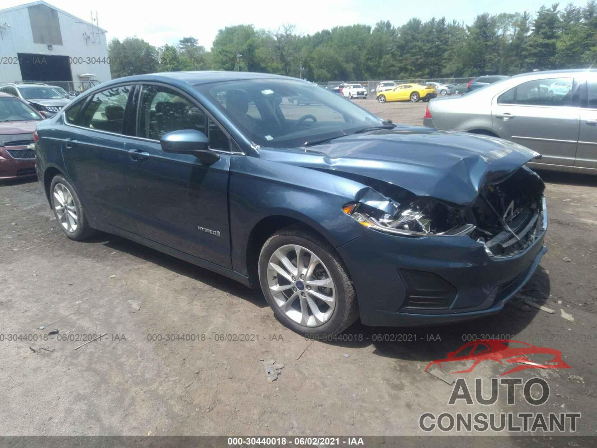 FORD FUSION HYBRID 2019 - 3FA6P0LU9KR189096