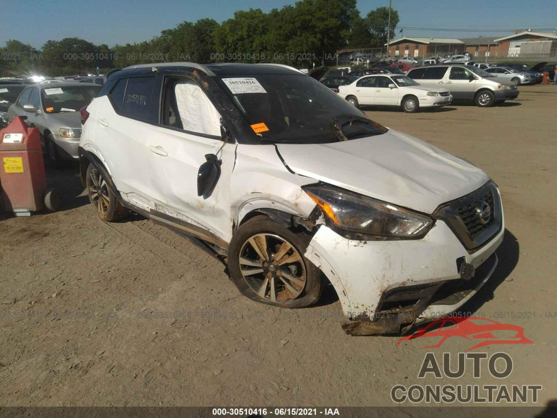NISSAN KICKS 2019 - 3N1CP5CU8KL562662