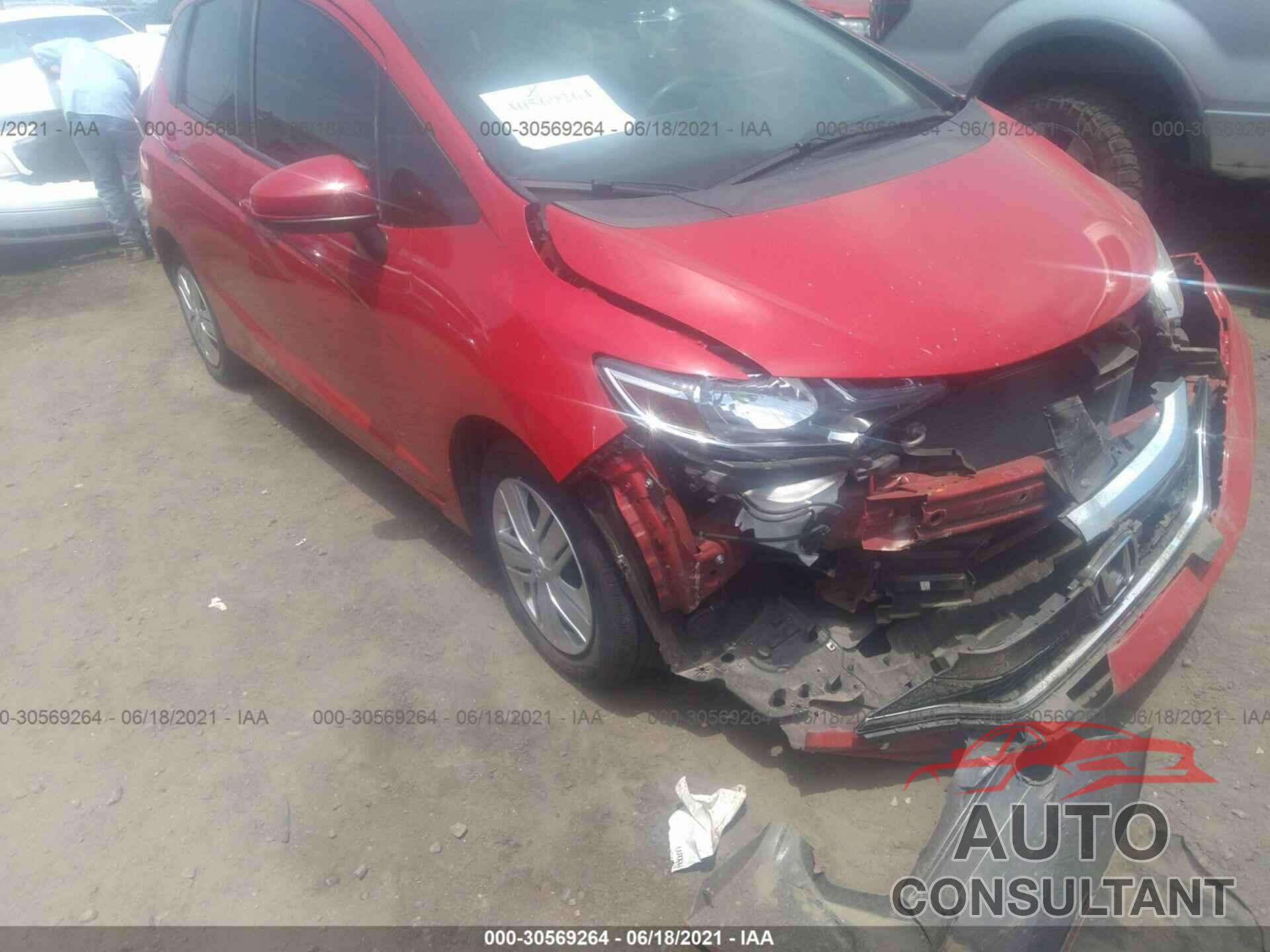 HONDA FIT 2018 - 3HGGK5H40JM733937