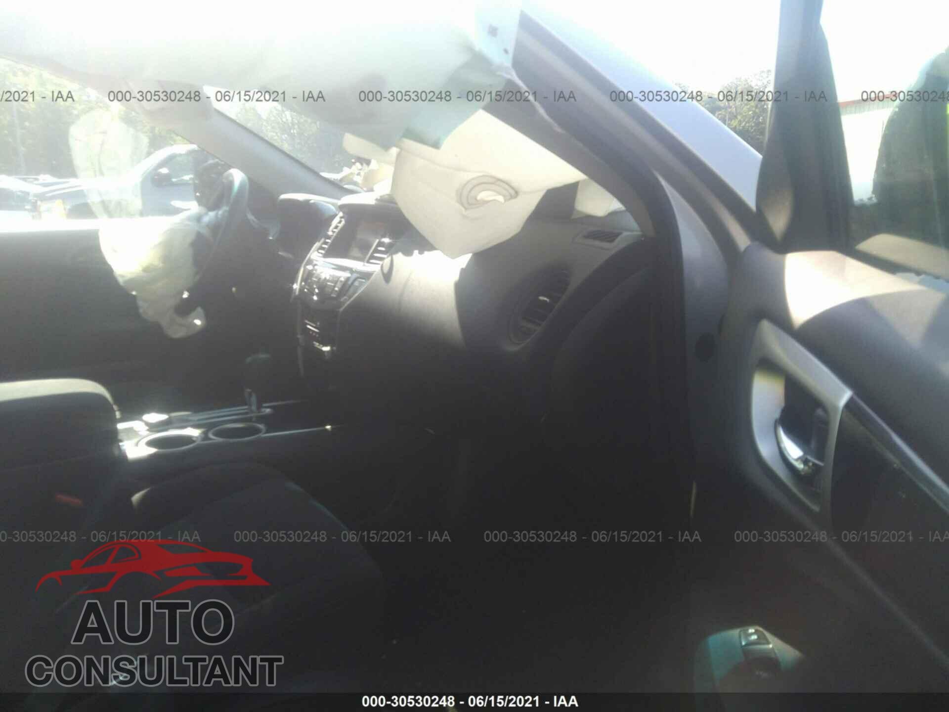 NISSAN PATHFINDER 2016 - 5N1AR2MM4GC638985