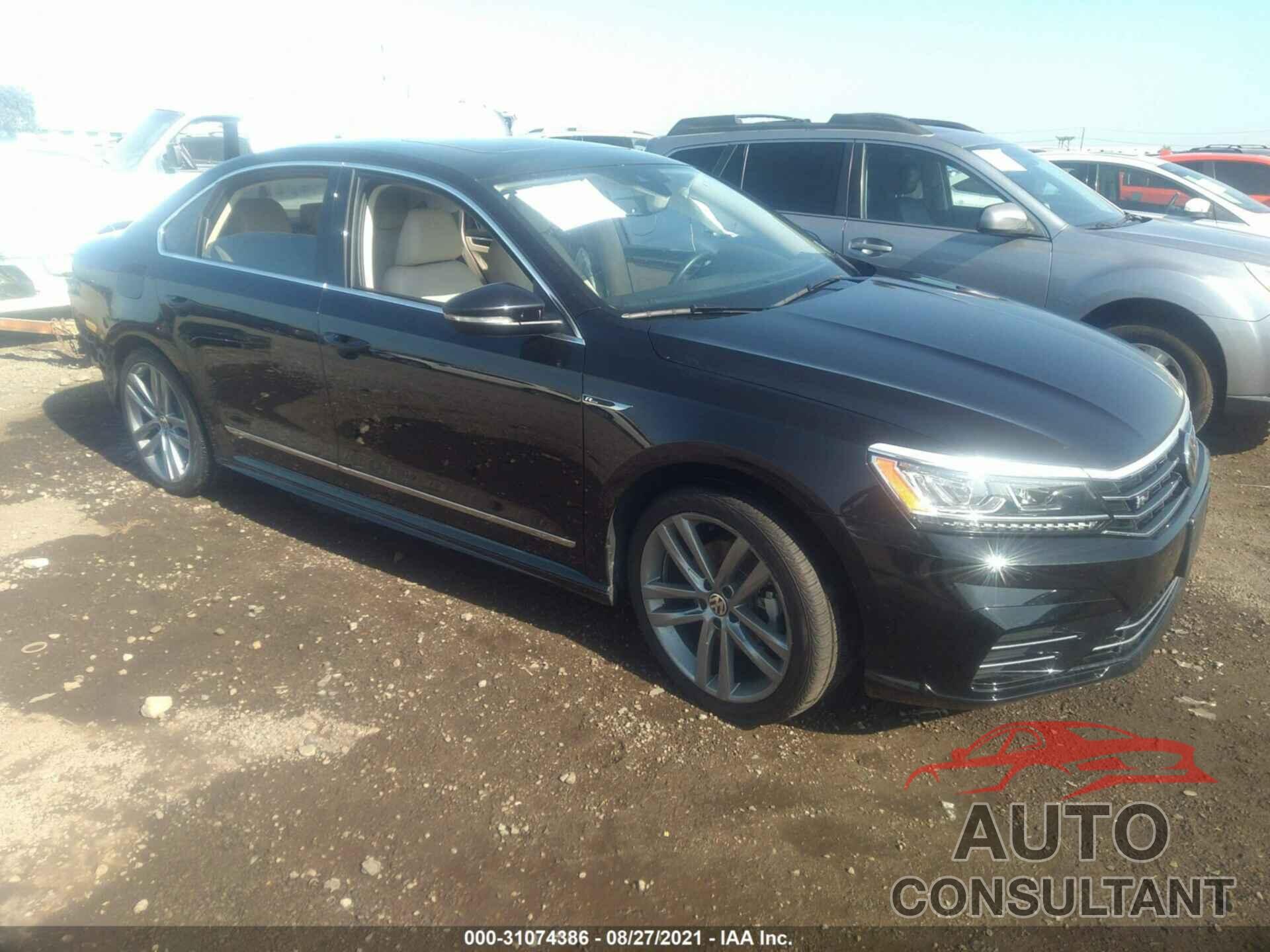 VOLKSWAGEN PASSAT 2019 - 1VWMA7A36KC013298