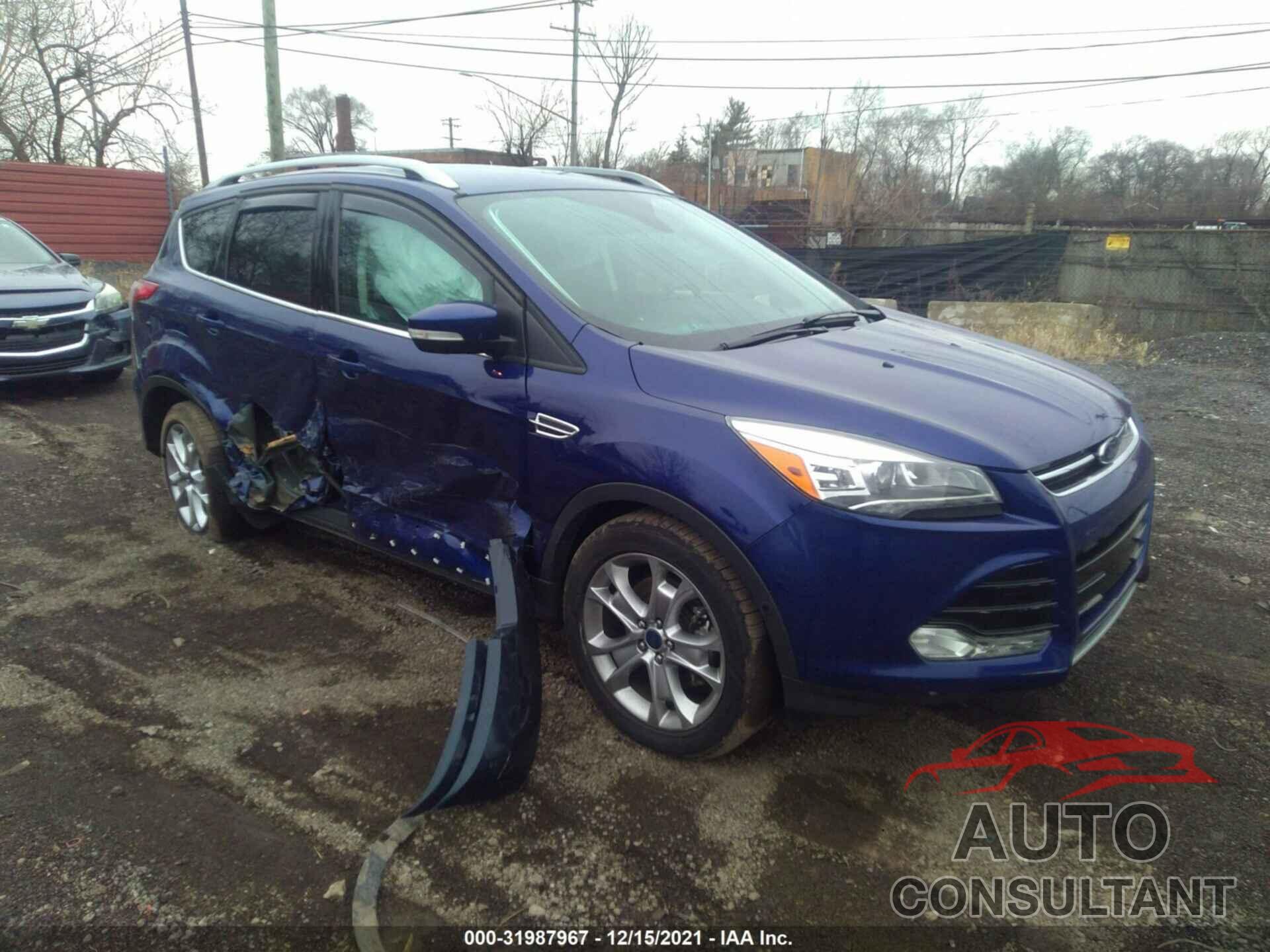 FORD ESCAPE 2016 - 1FMCU0J90GUB34651