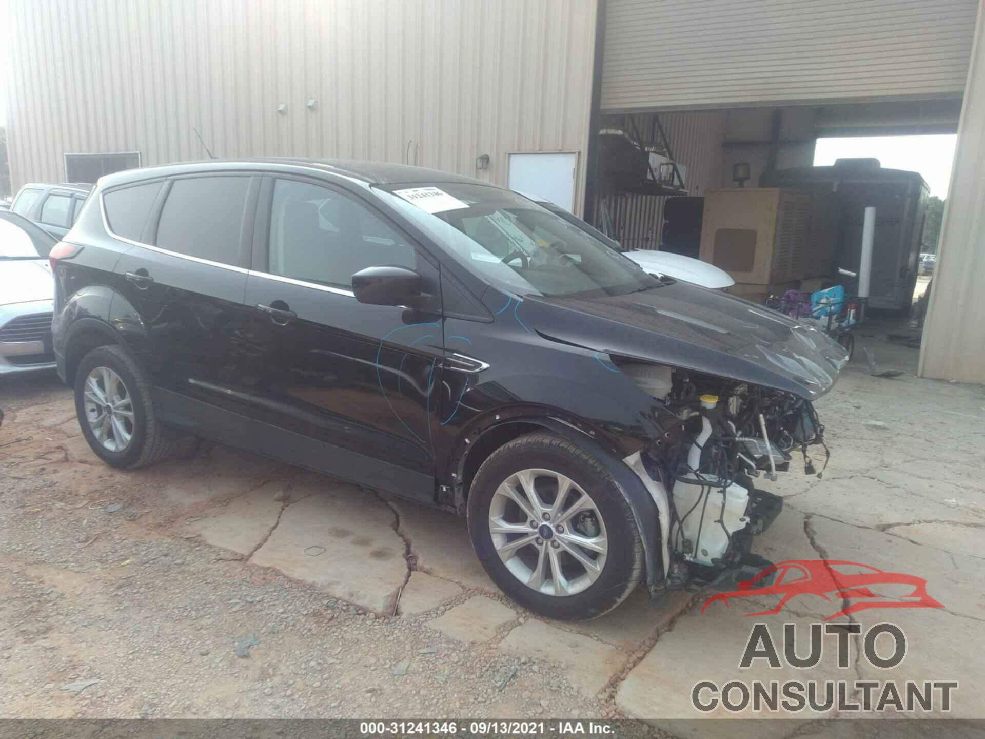 FORD ESCAPE 2019 - 1FMCU0GD7KUA33675