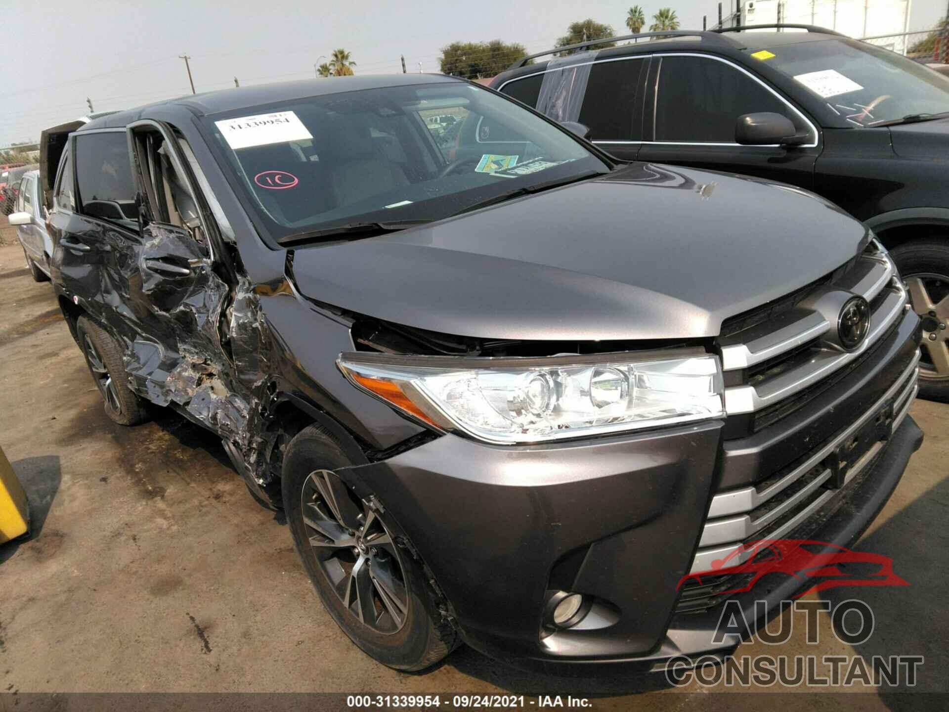 TOYOTA HIGHLANDER 2018 - 5TDZZRFH8JS265570