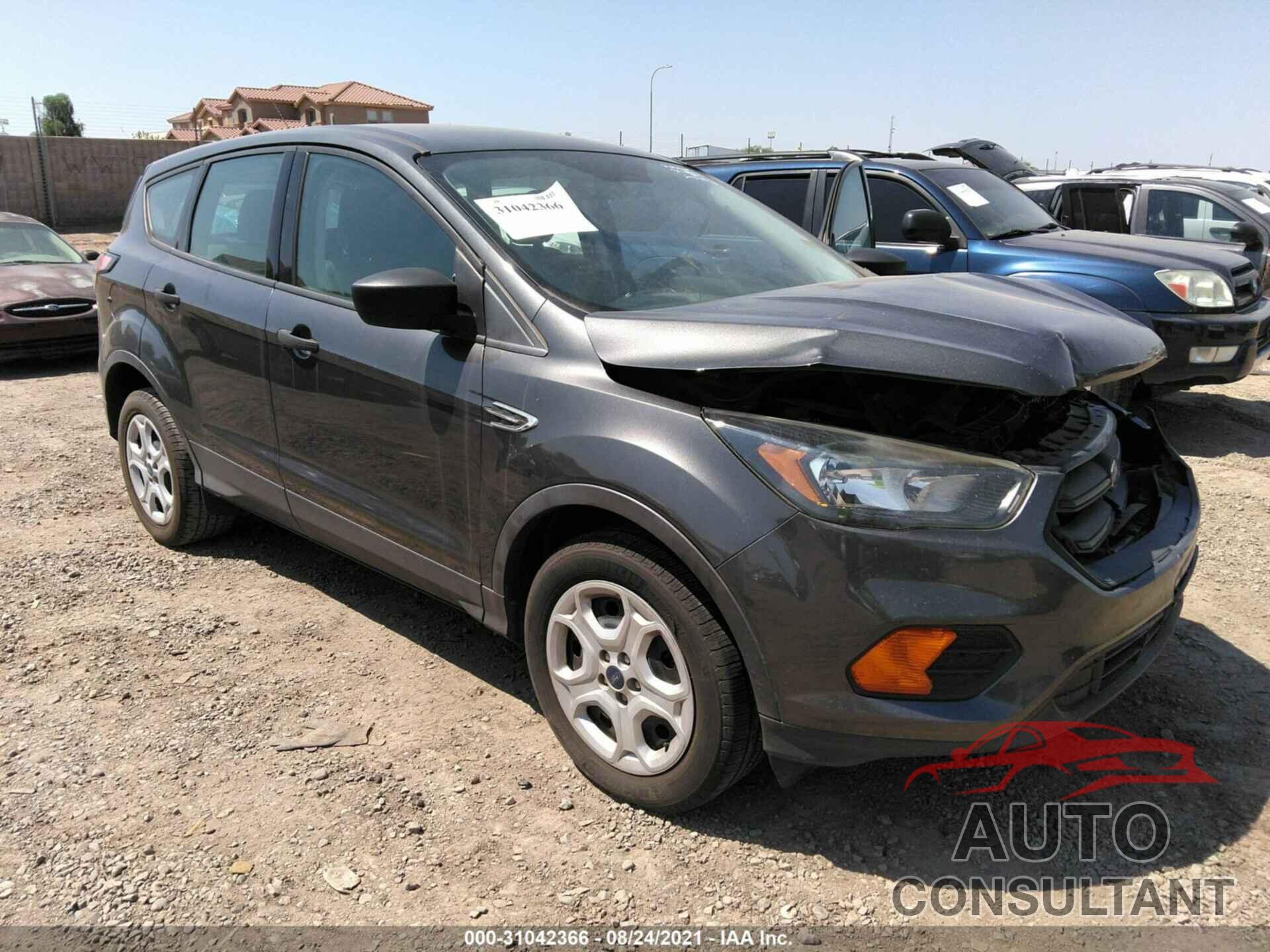 FORD ESCAPE 2018 - 1FMCU0F79JUB17328