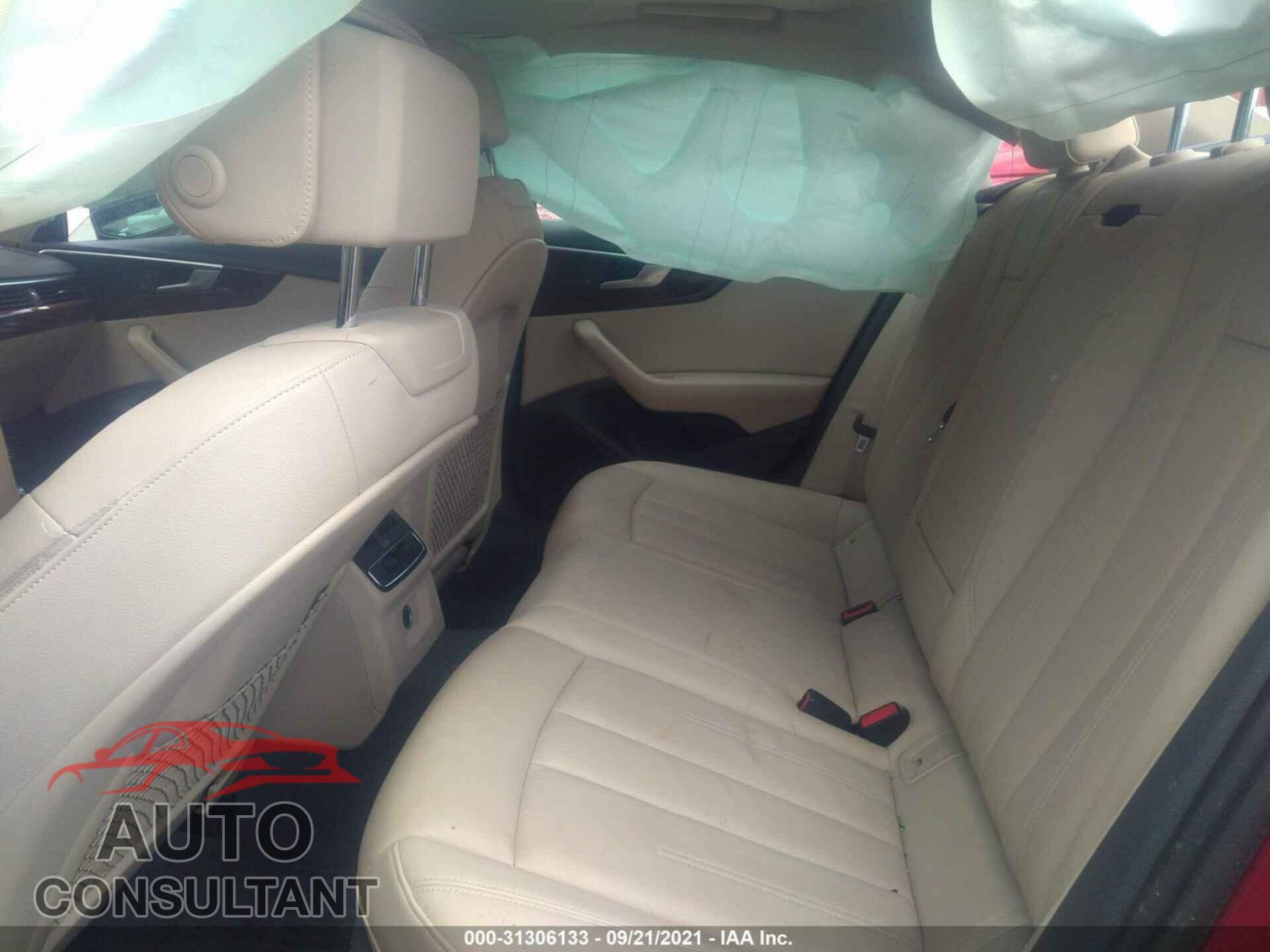 AUDI A4 2018 - WAUDNAF47JA070431