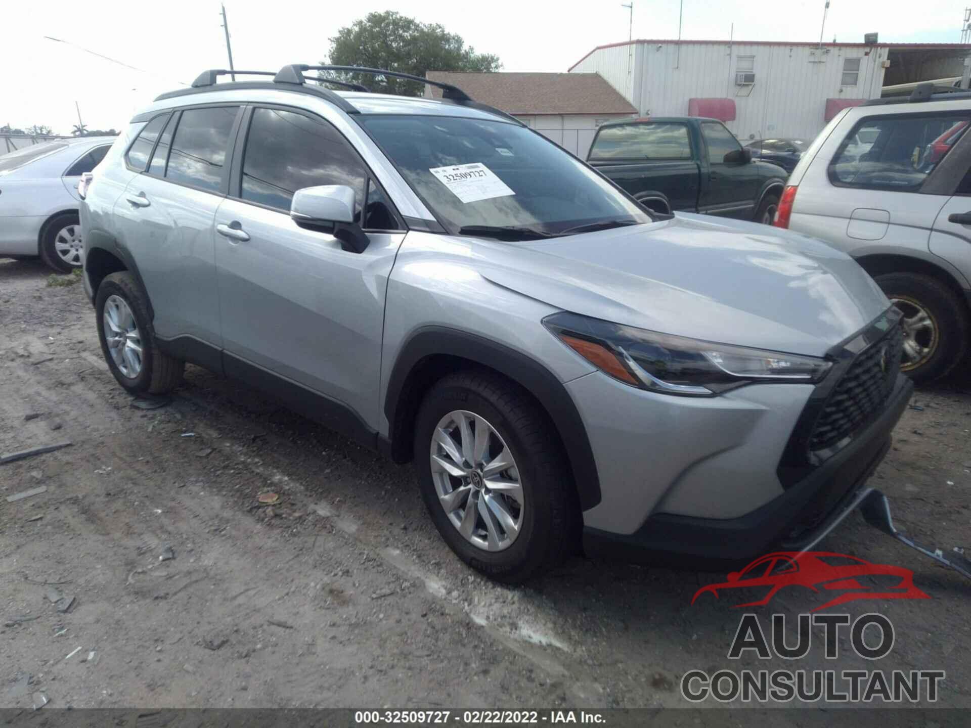 TOYOTA COROLLA CROSS 2022 - 7MUCAAAG8NV004352