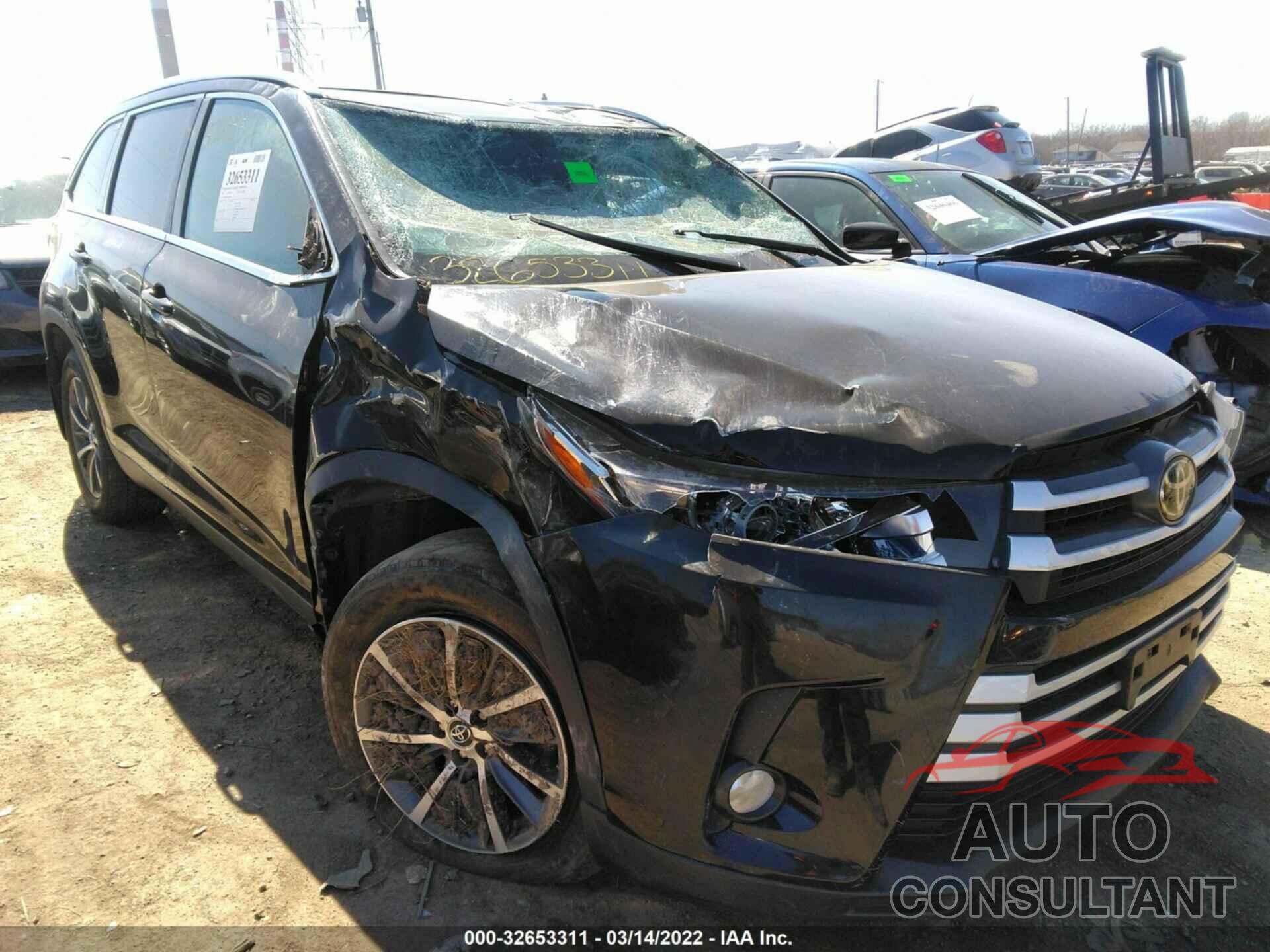 TOYOTA HIGHLANDER 2019 - 5TDJZRFH6KS571875