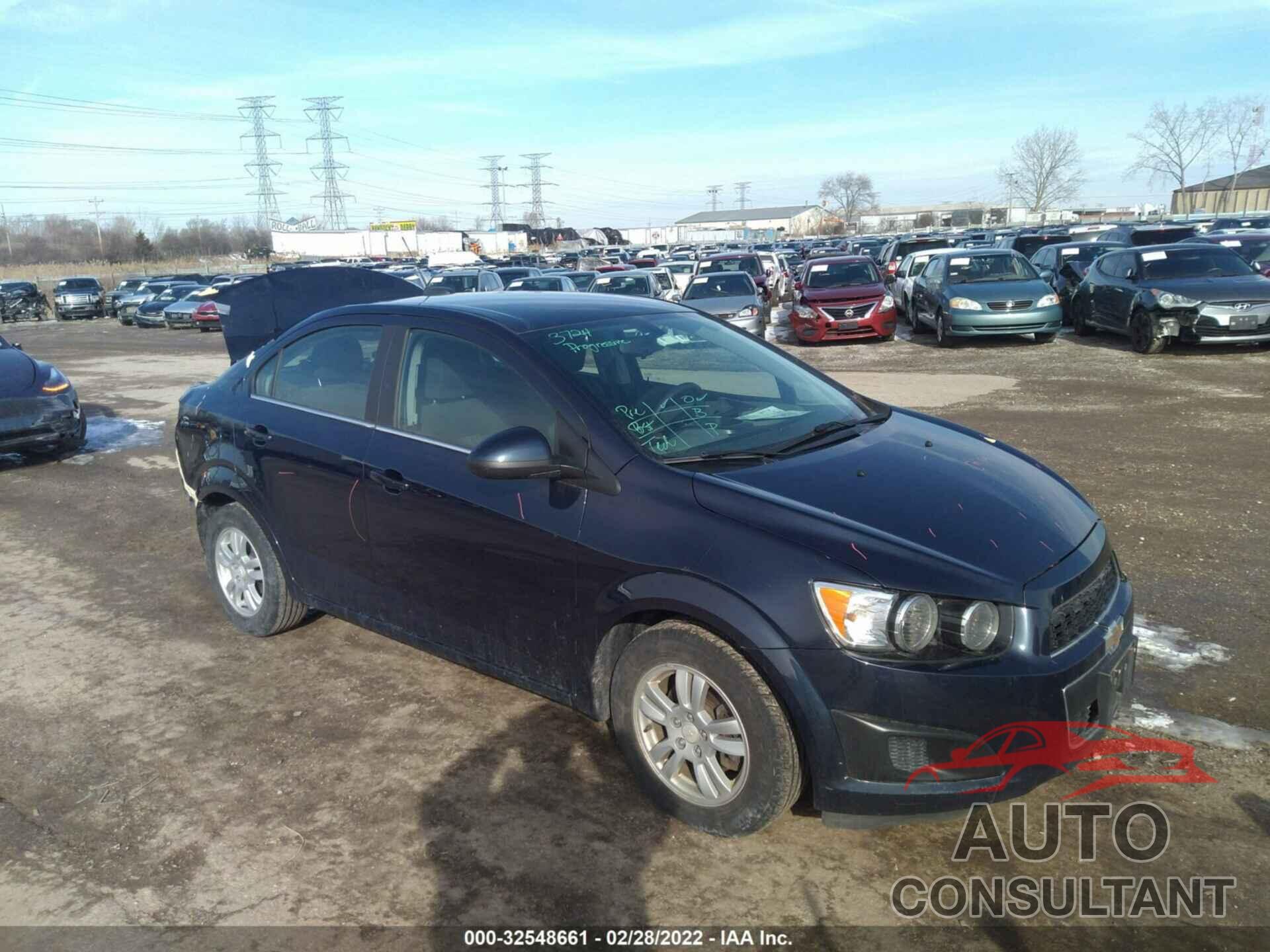 CHEVROLET SONIC 2016 - 1G1JC5SH8G4169013