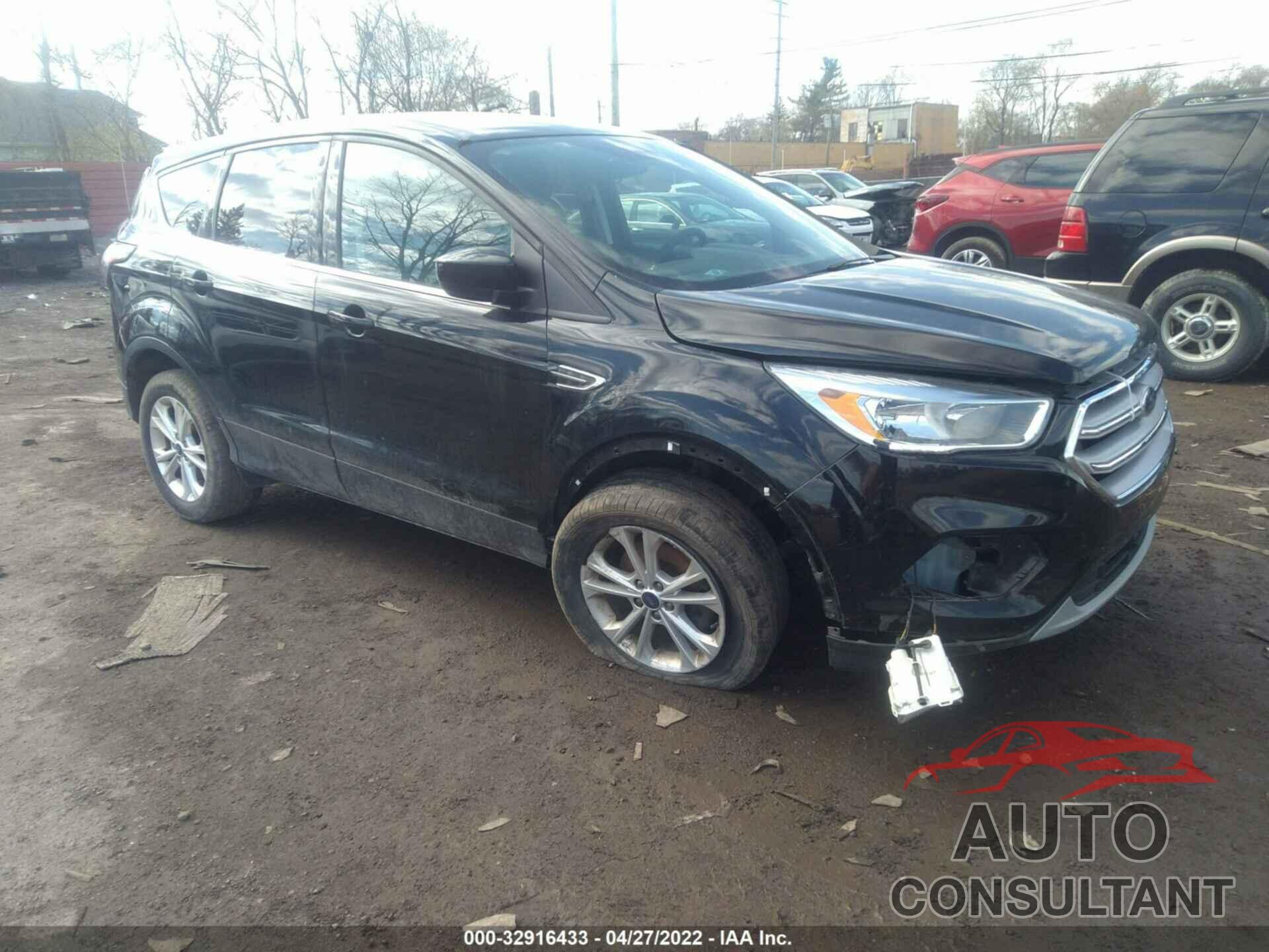 FORD ESCAPE 2017 - 1FMCU0GDXHUE69168