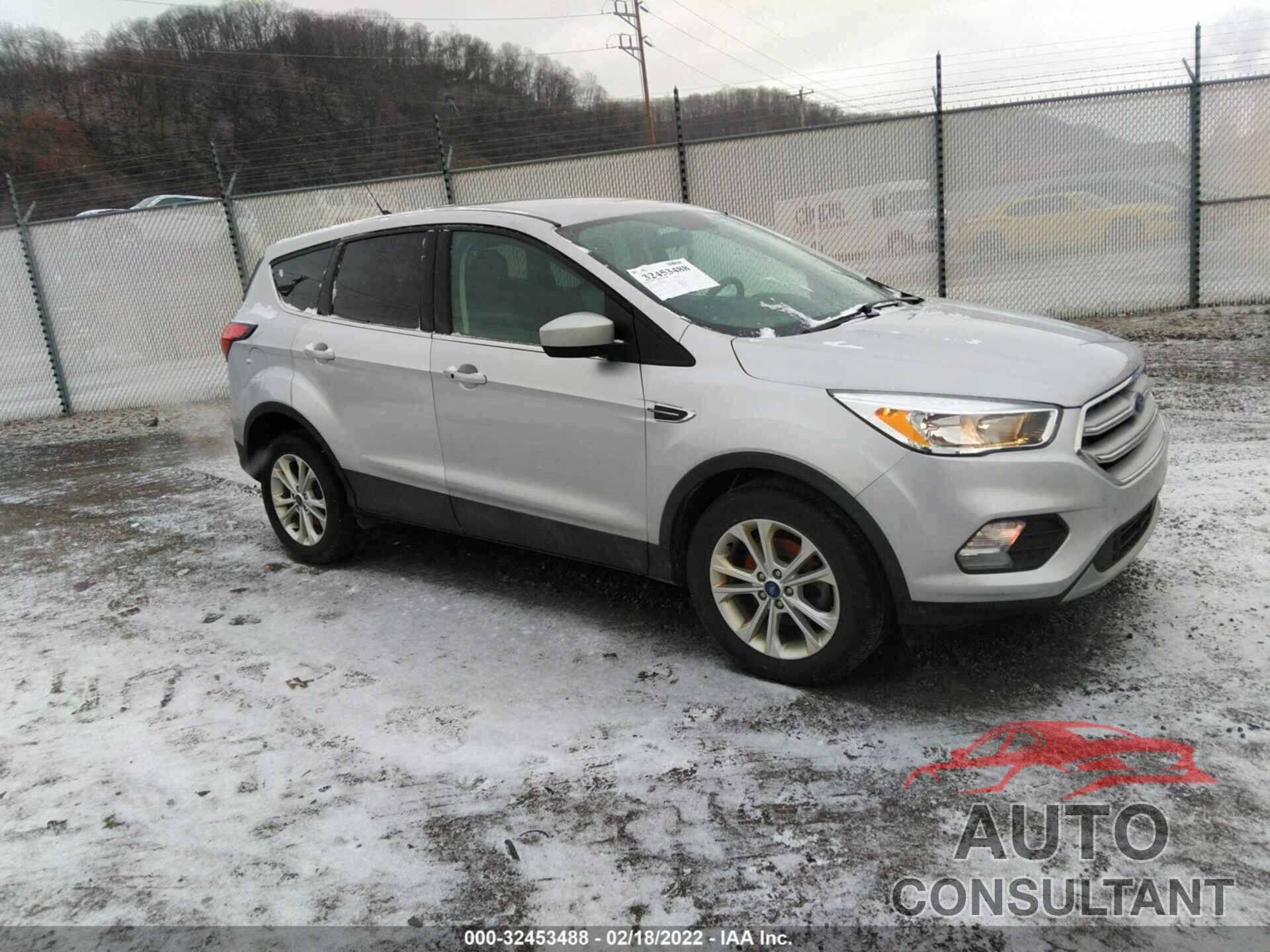 FORD ESCAPE 2019 - 1FMCU0GD8KUB08500