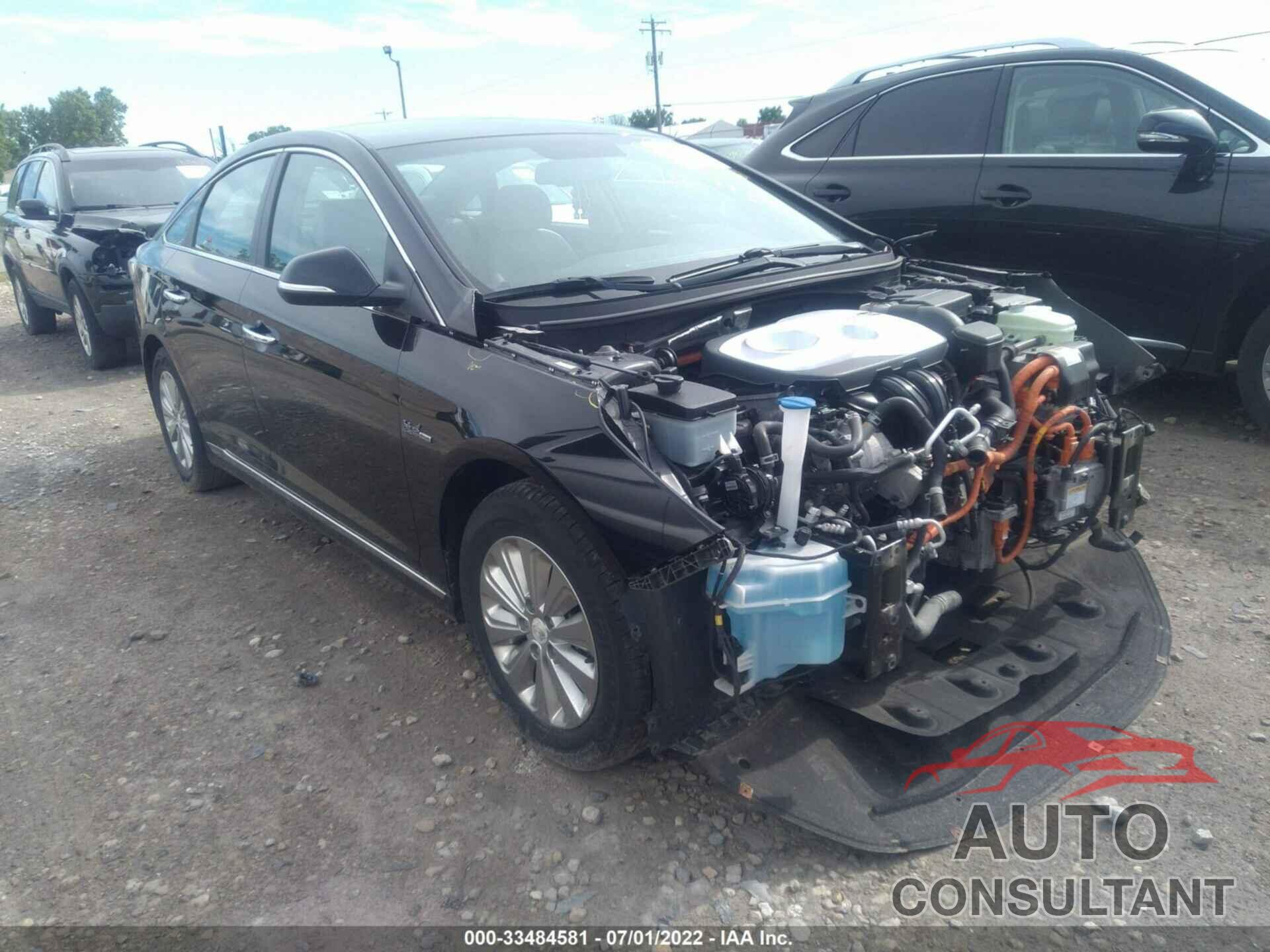 HYUNDAI SONATA HYBRID 2017 - KMHE24L15HA045741