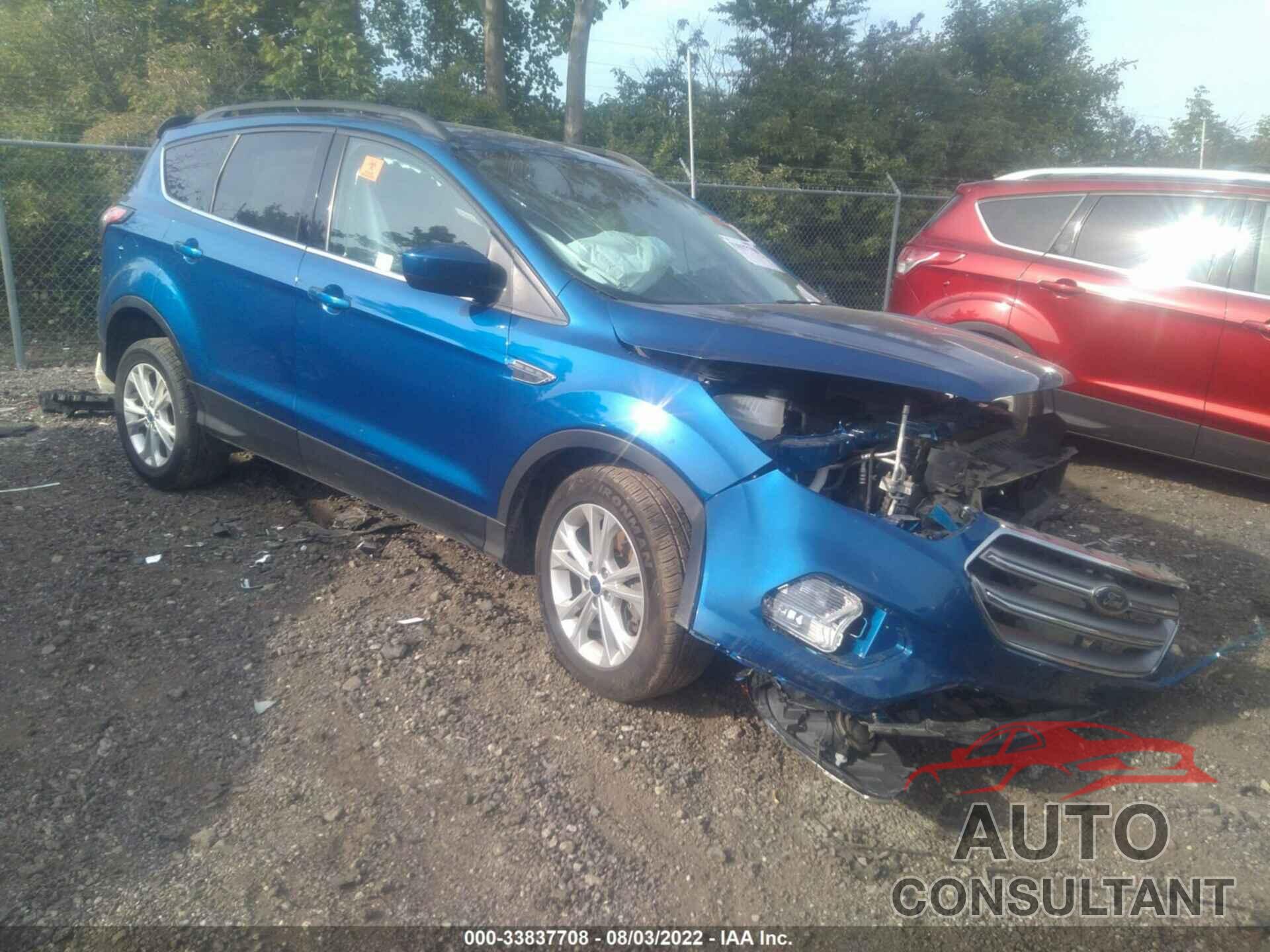 FORD ESCAPE 2017 - 1FMCU9G90HUC03772