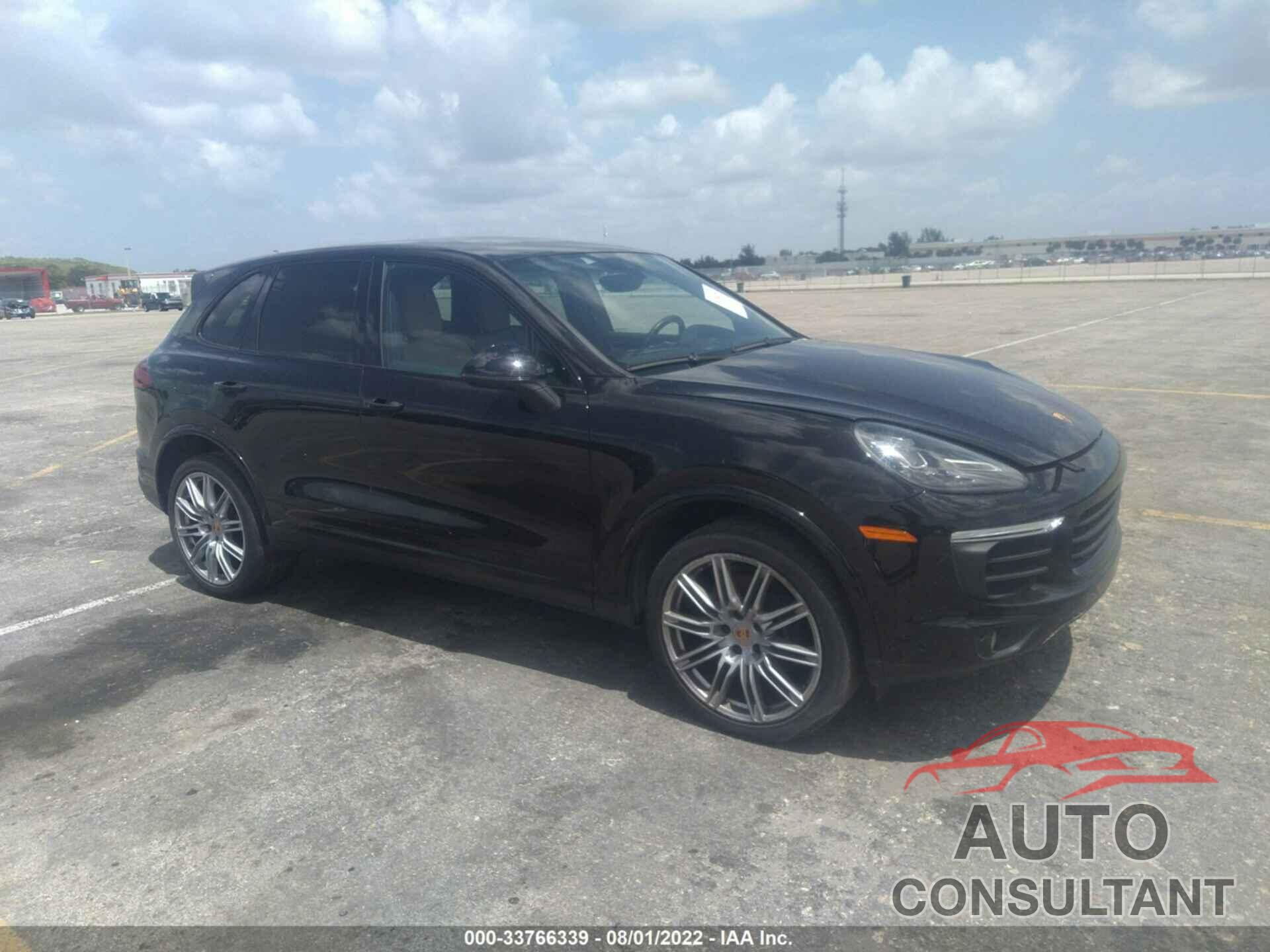 PORSCHE CAYENNE 2017 - WP1AA2A23HKA86951