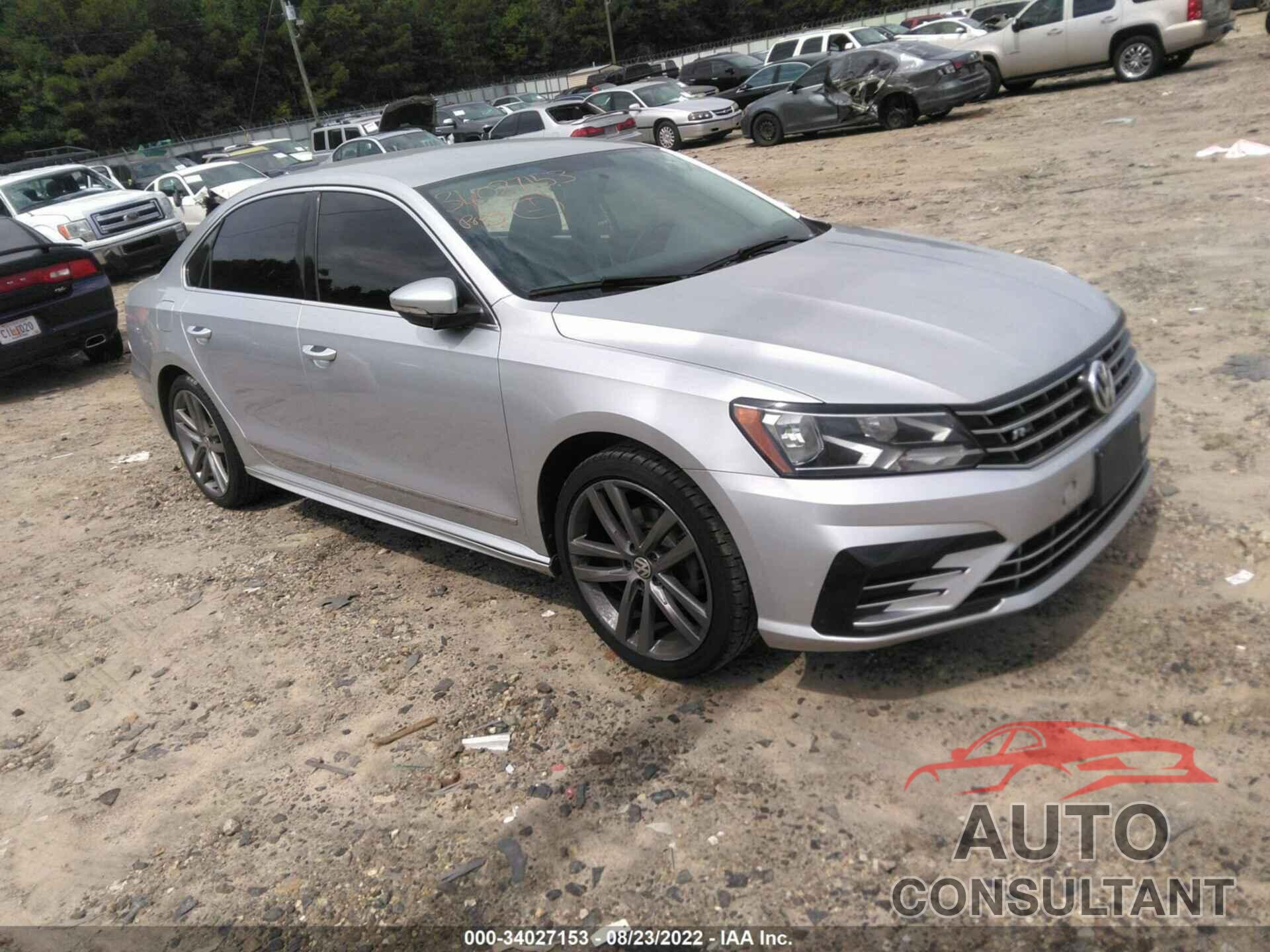 VOLKSWAGEN PASSAT 2016 - 1VWAT7A30GC052201
